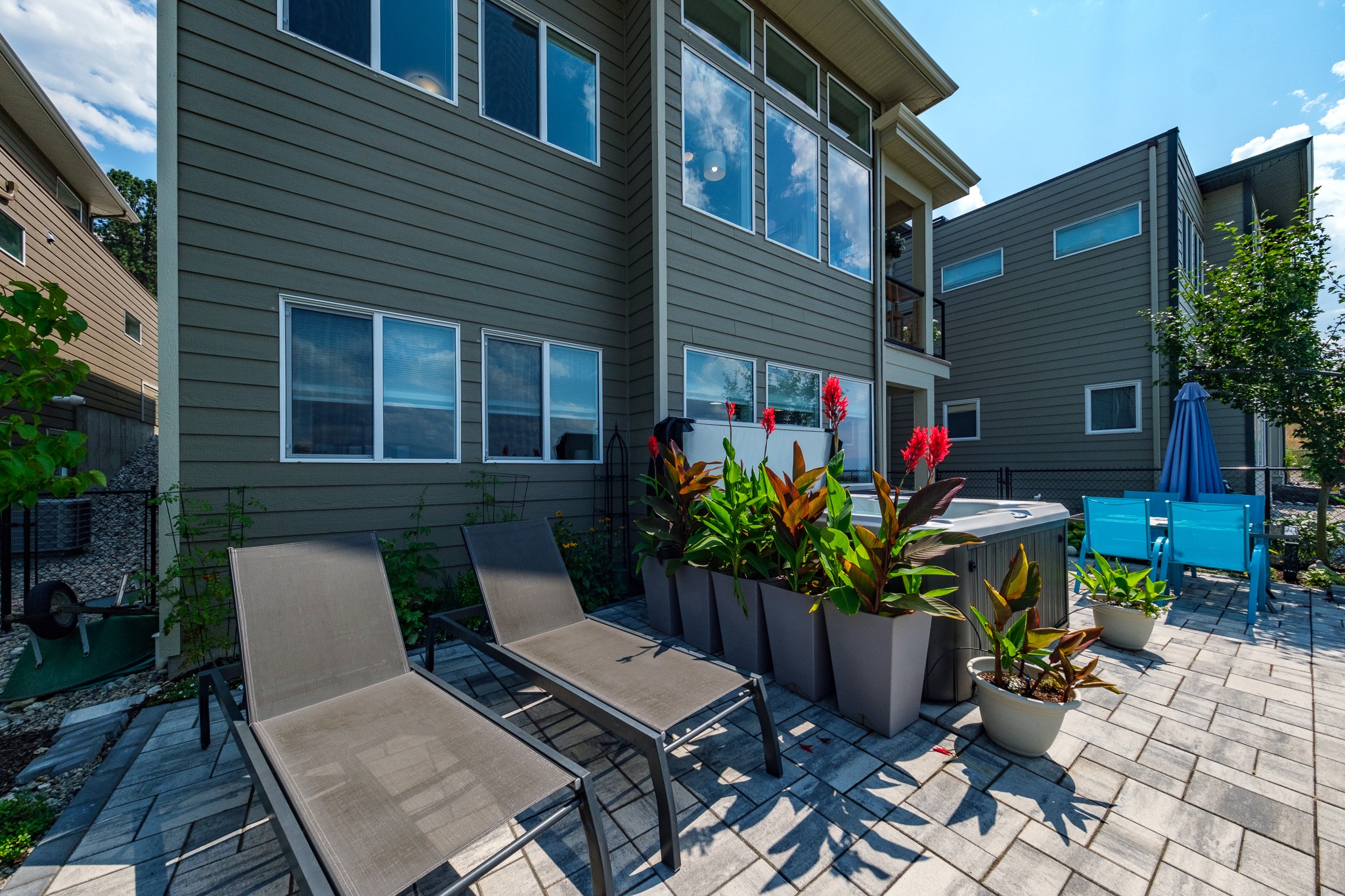 1458 Summer Crescent