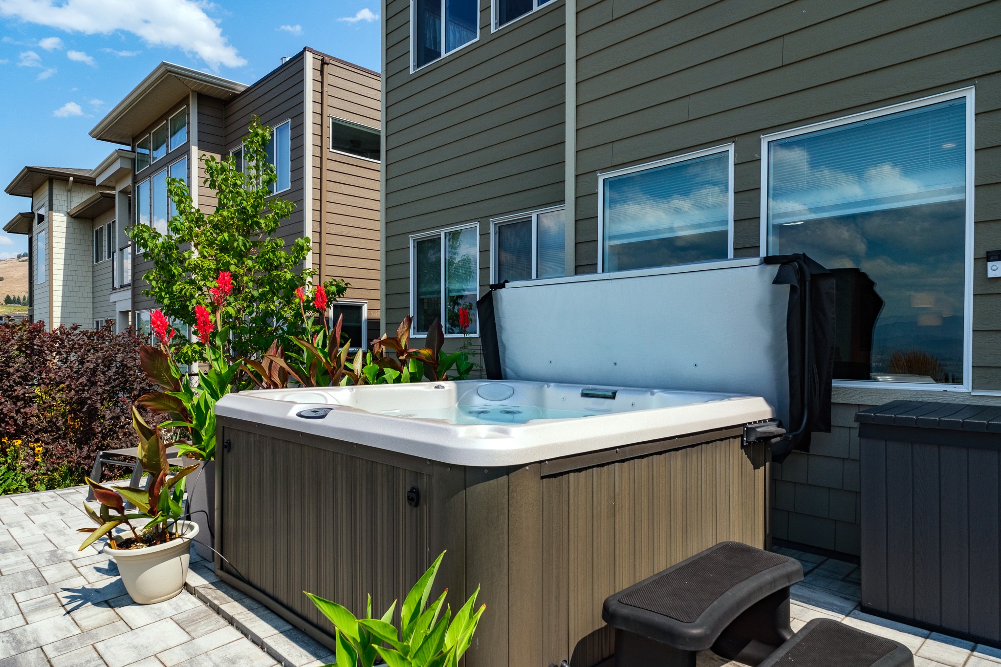 1458 Summer Crescent