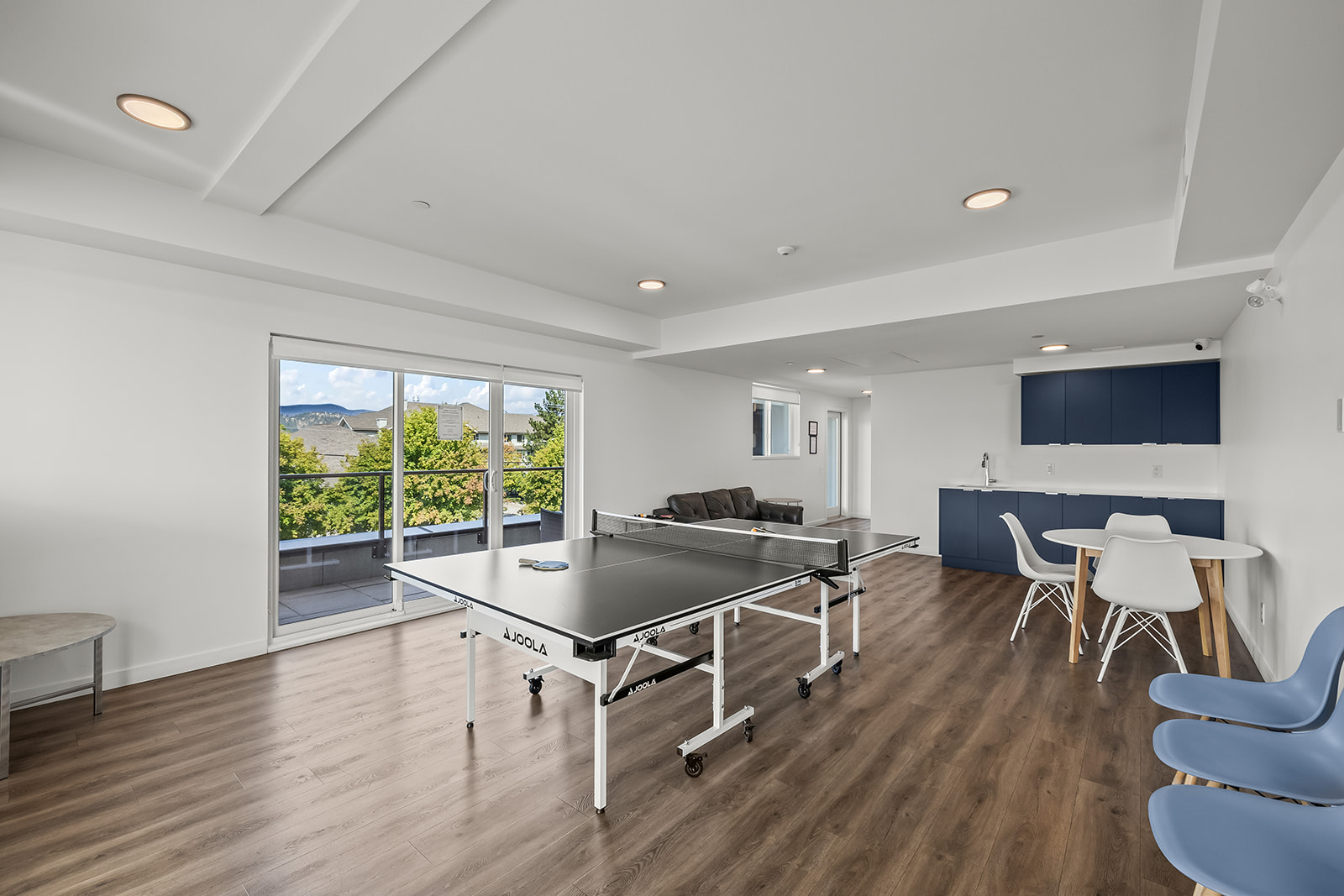 615 Rutland Road 303