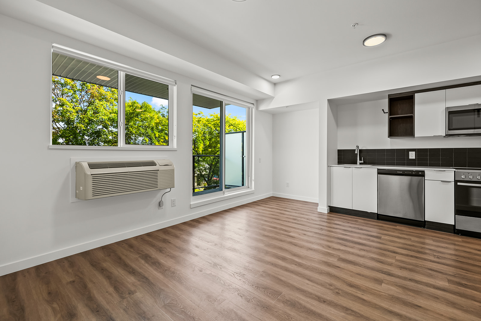 615 Rutland Road 303