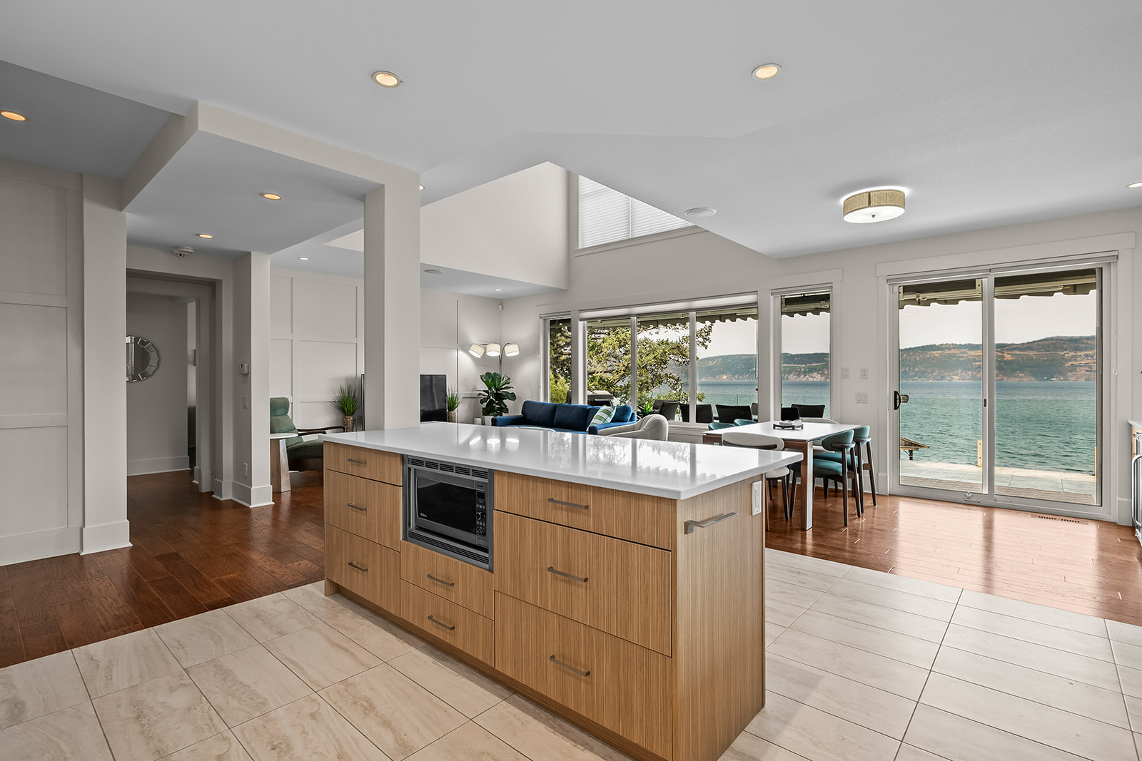 2259 Westside Place
