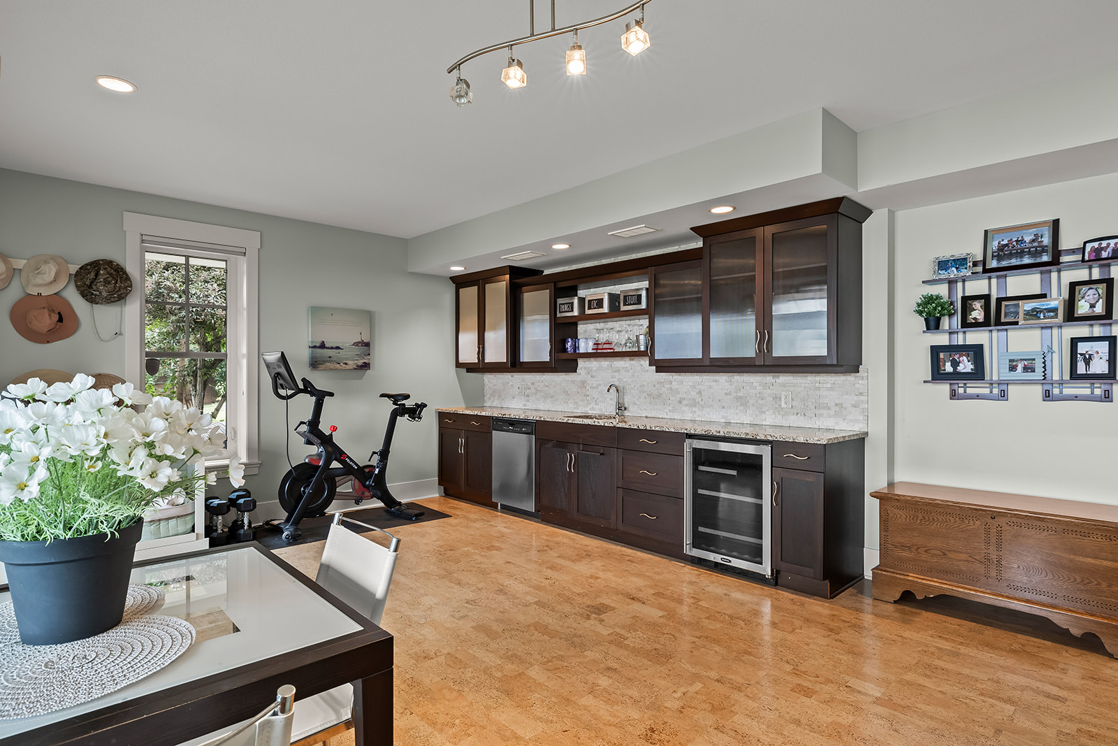 2259 Westside Place