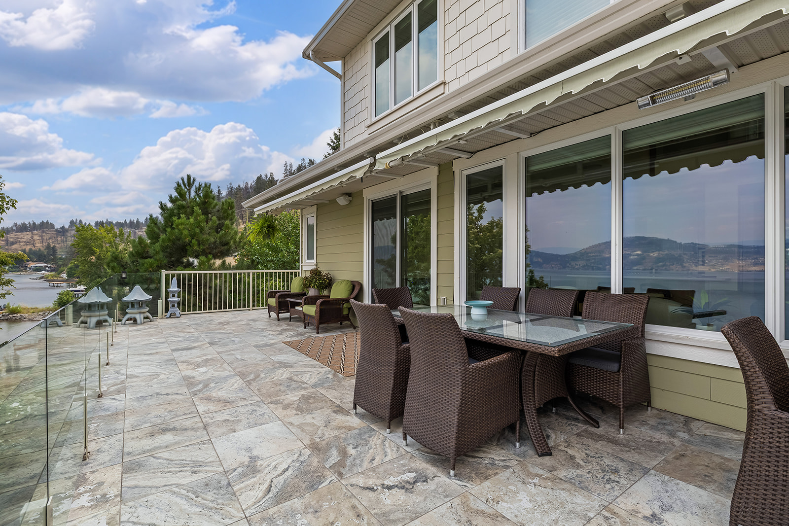 2259 Westside Place