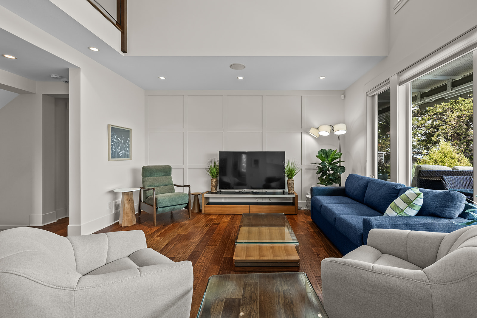 2259 Westside Place