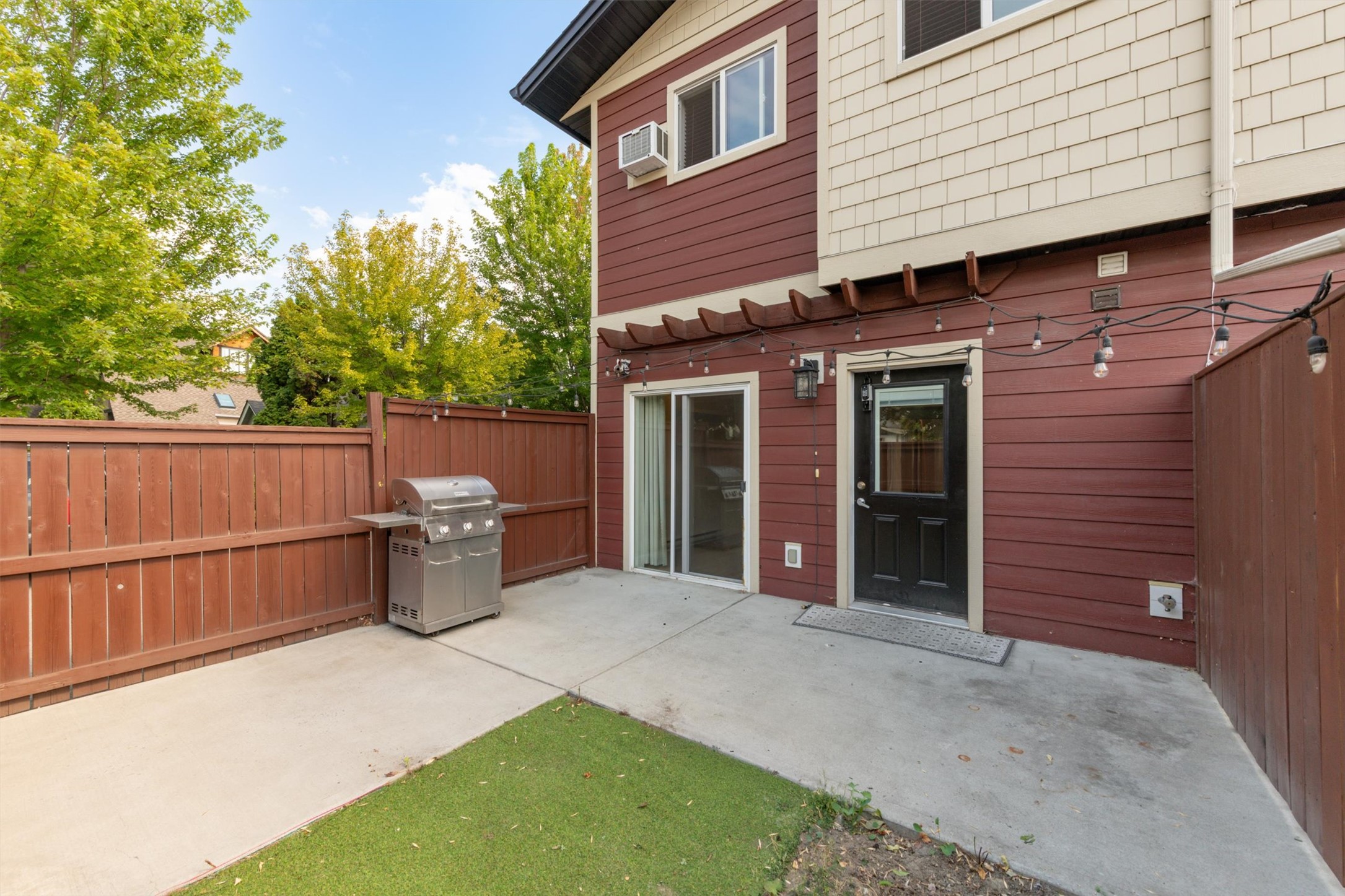 505 Francis Avenue 6