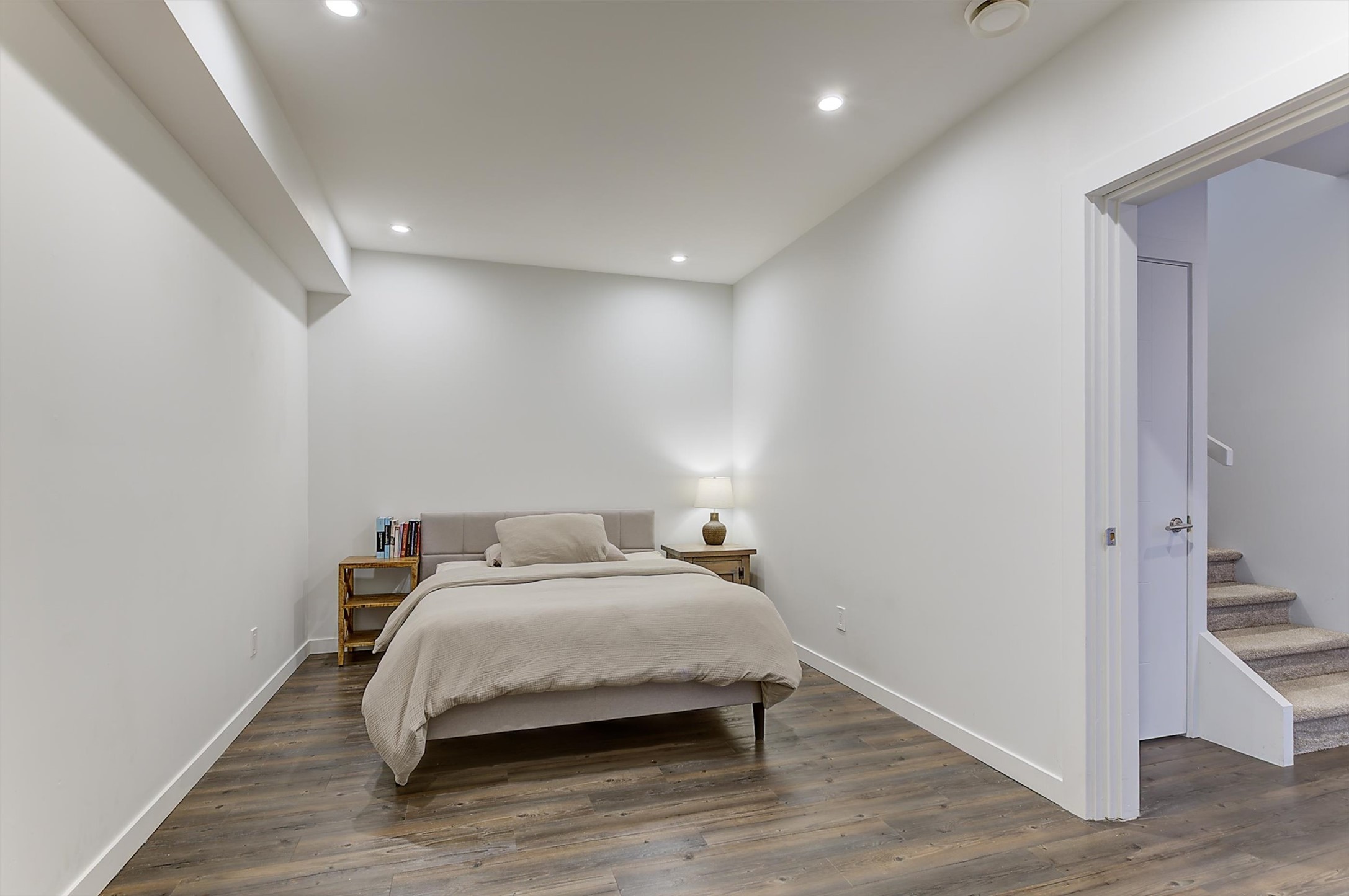 1818 Peak Point Court 32