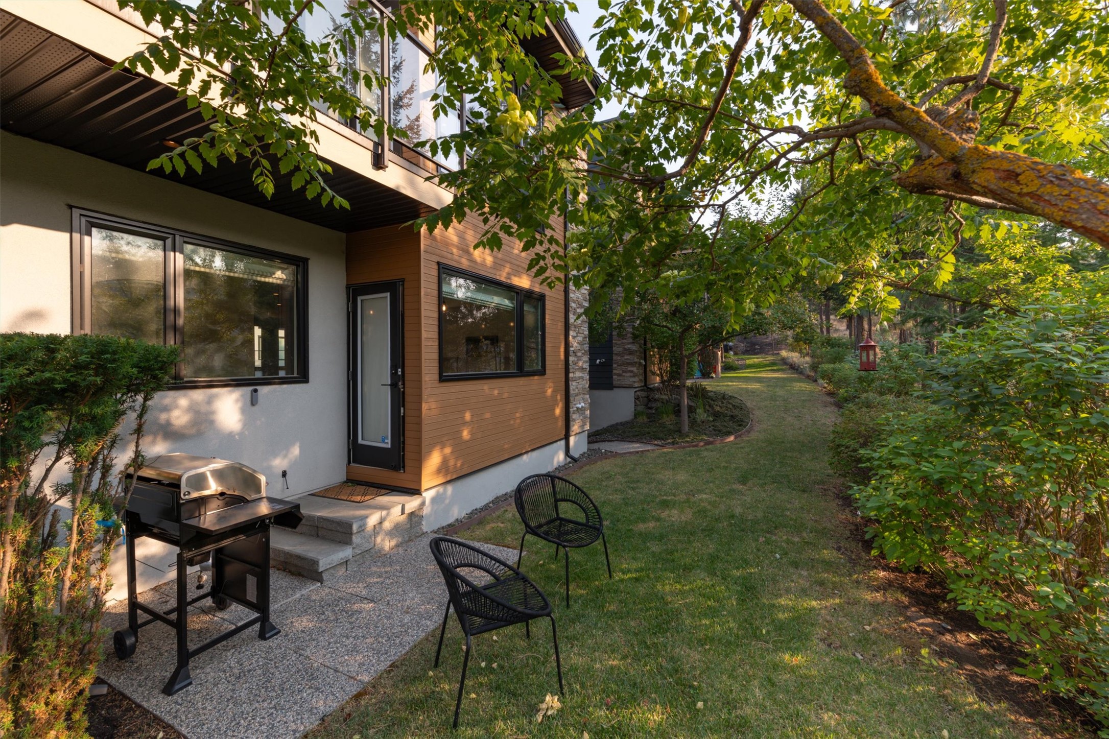 1818 Peak Point Court 32