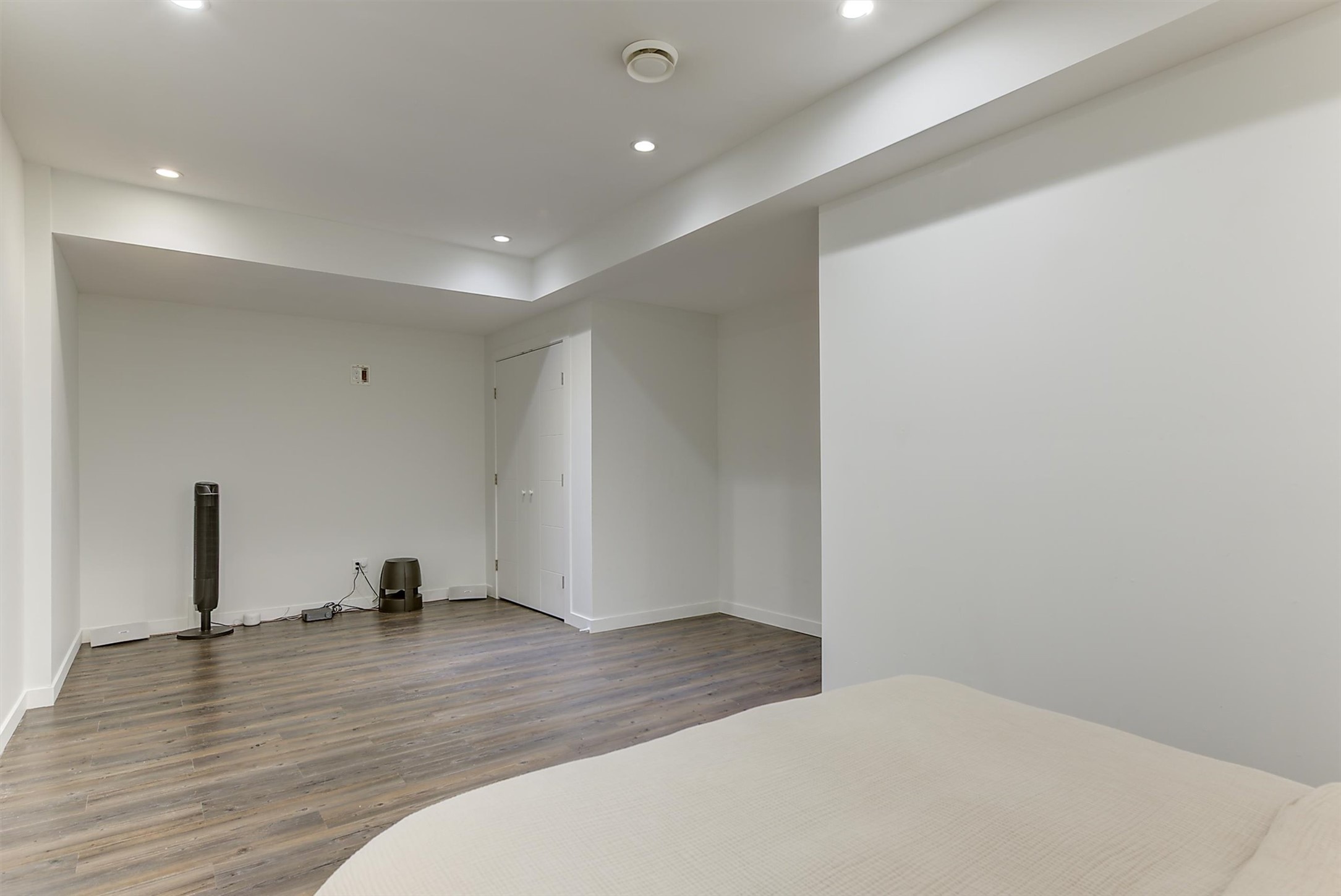 1818 Peak Point Court 32