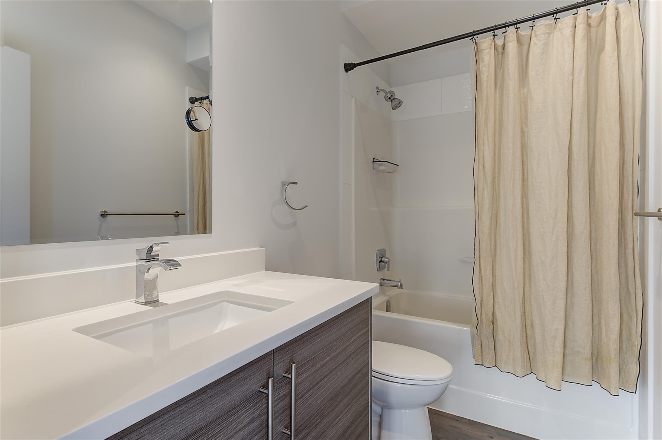 1818 Peak Point Court 32