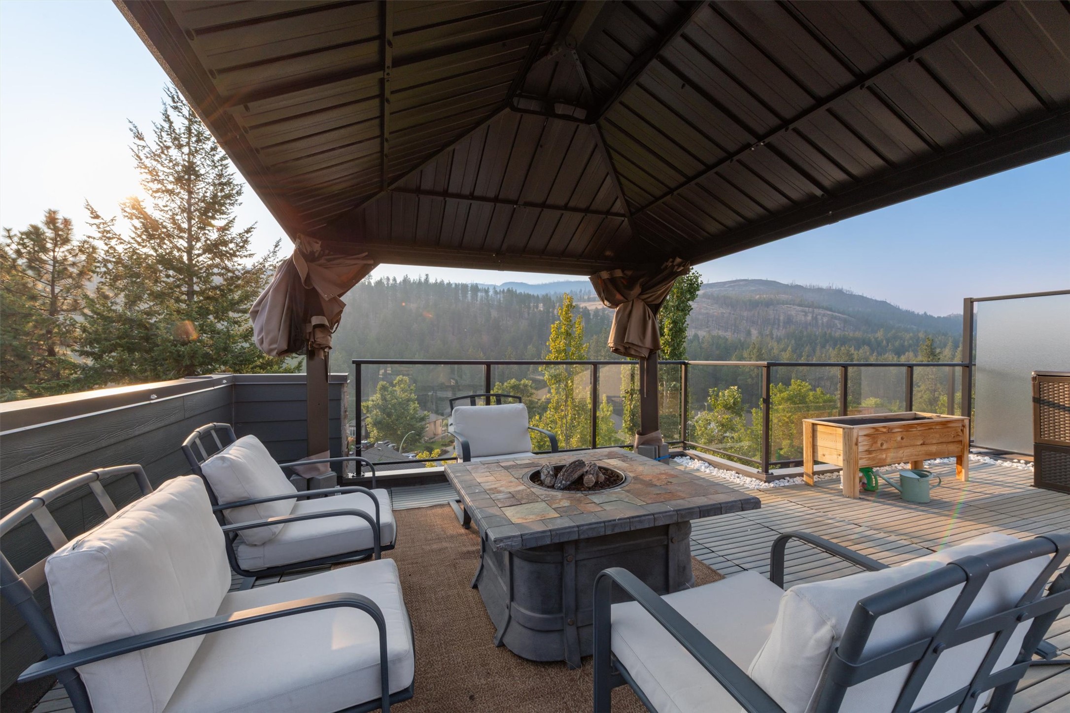 1818 Peak Point Court 32