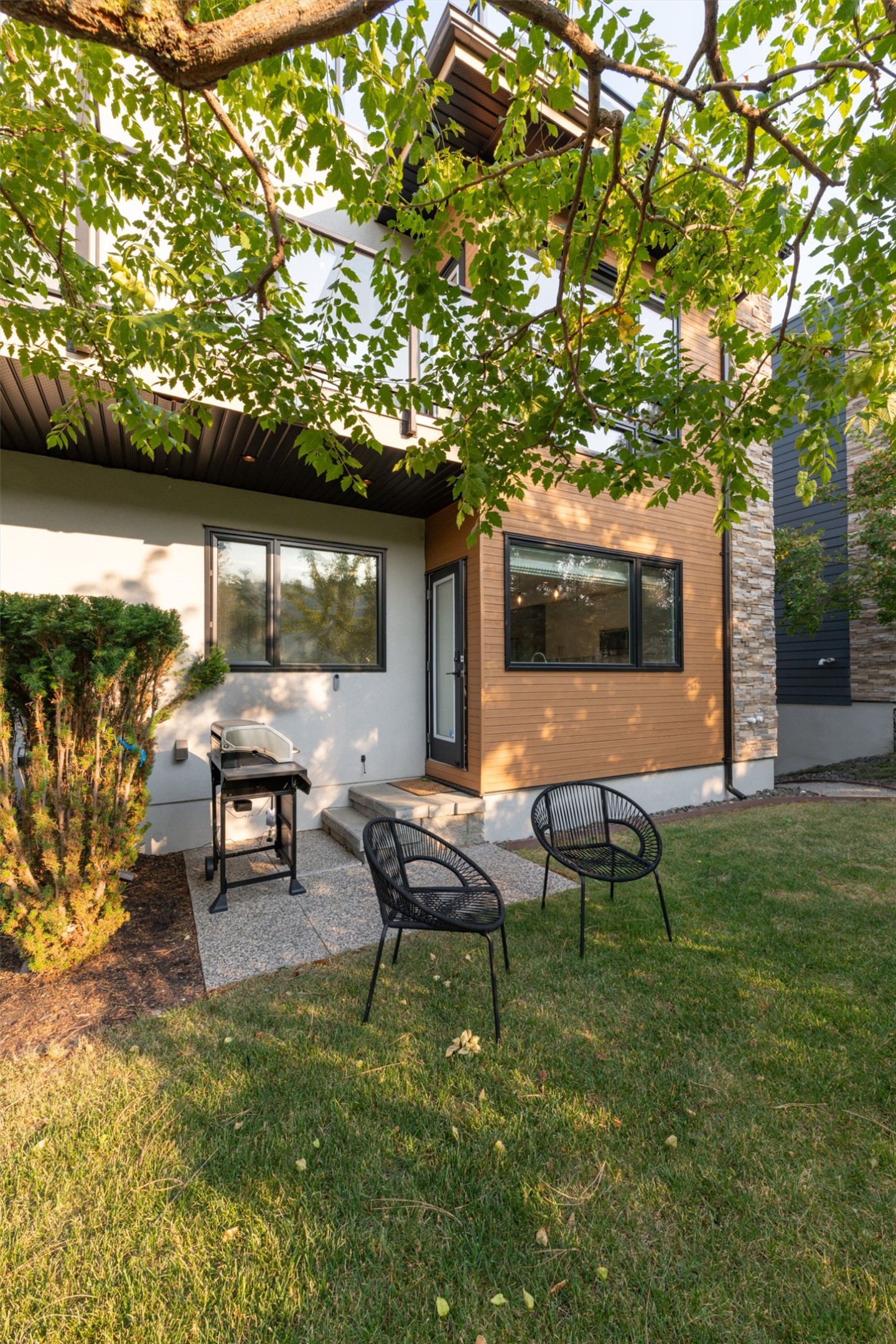 1818 Peak Point Court 32