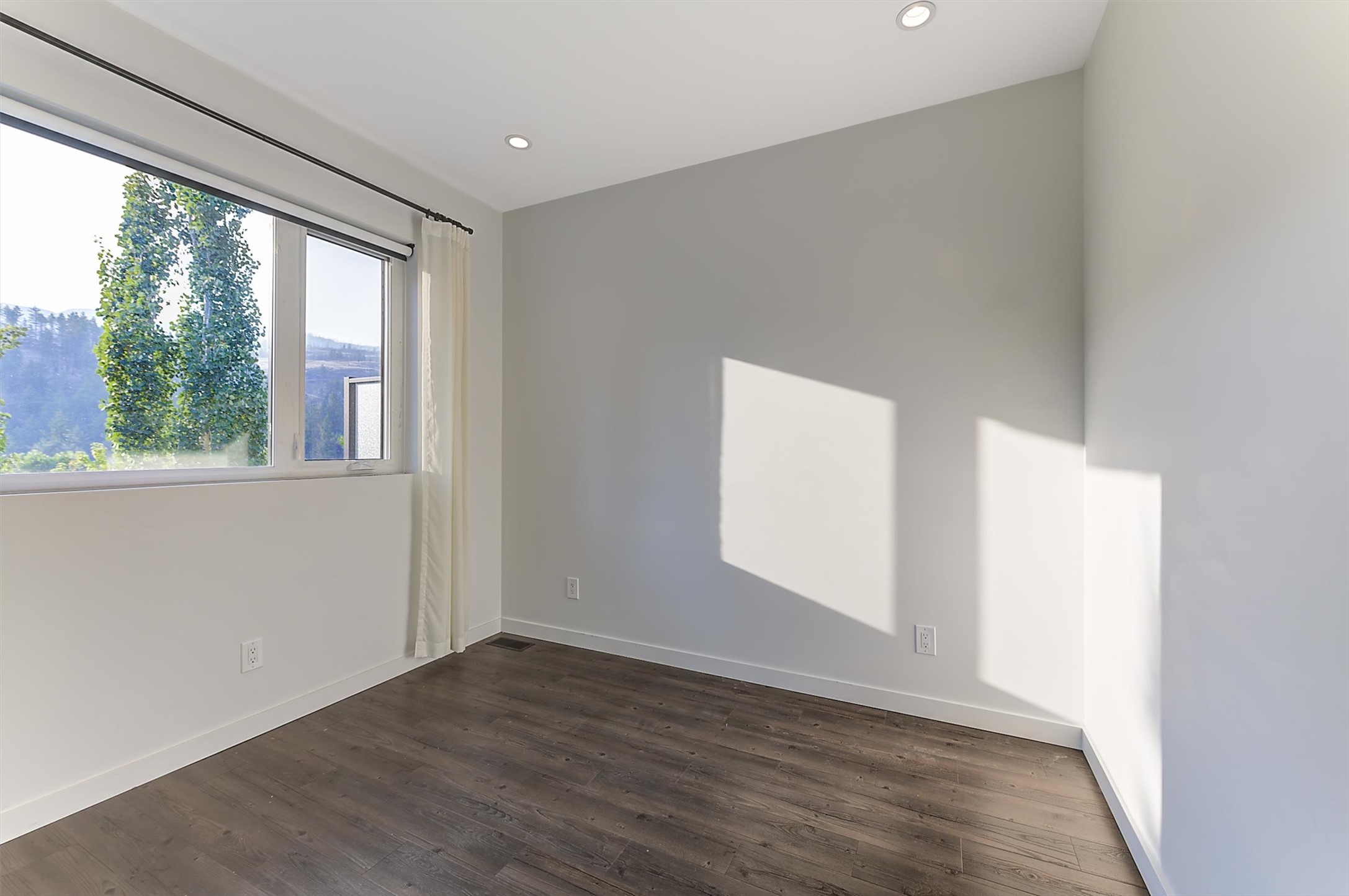 1818 Peak Point Court 32