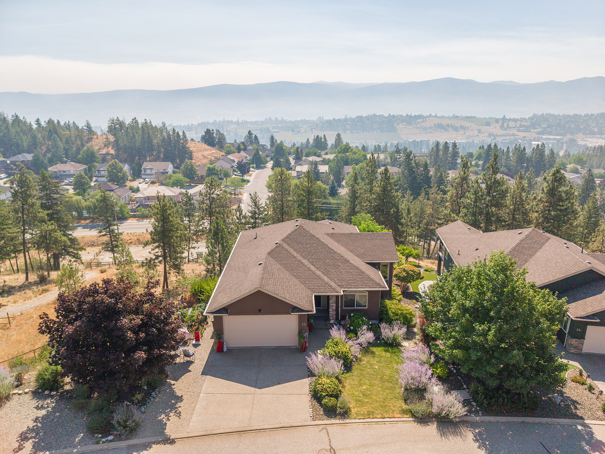 2040 Rosealee Lane 35