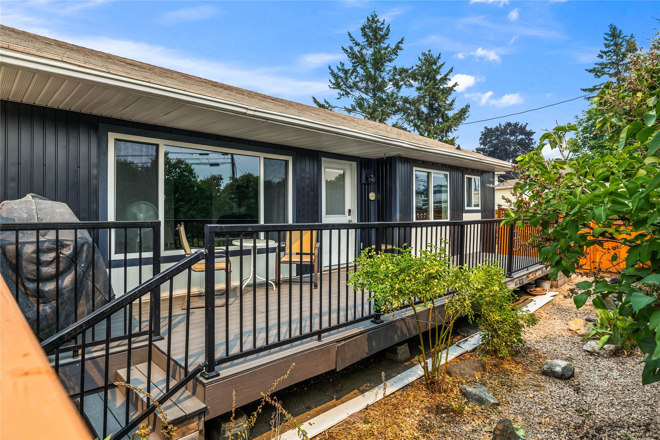 292 Valley Road N