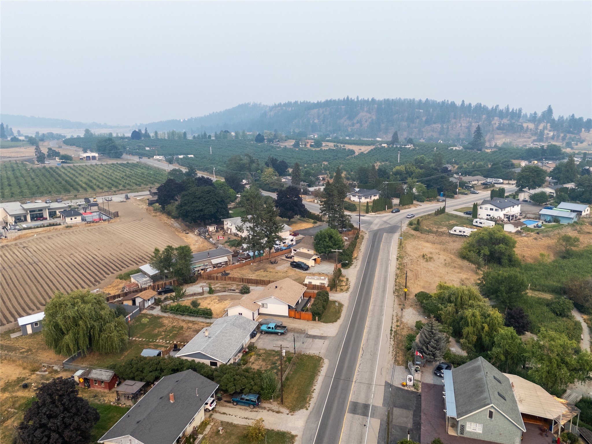 292 Valley Road N