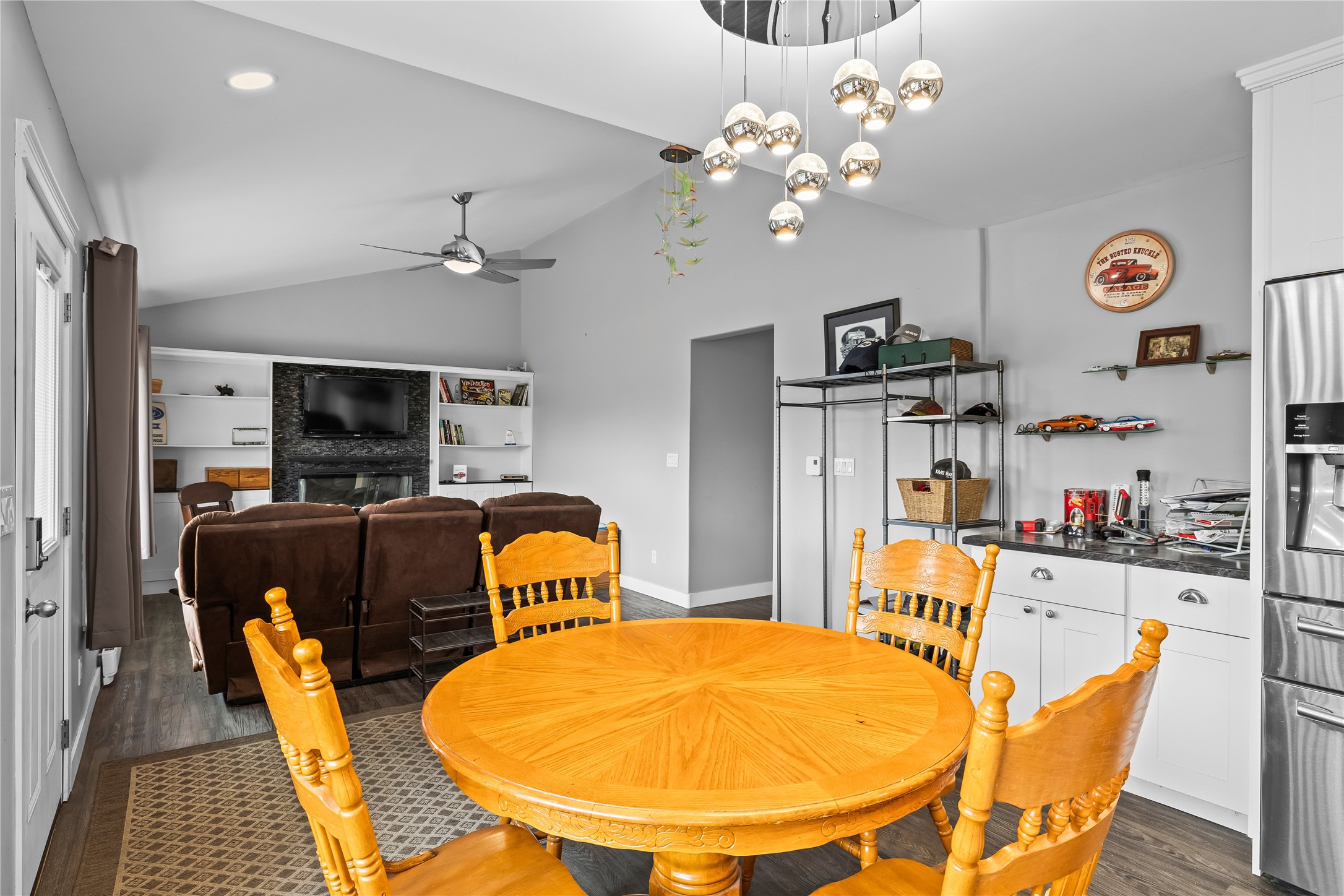 292 Valley Road N