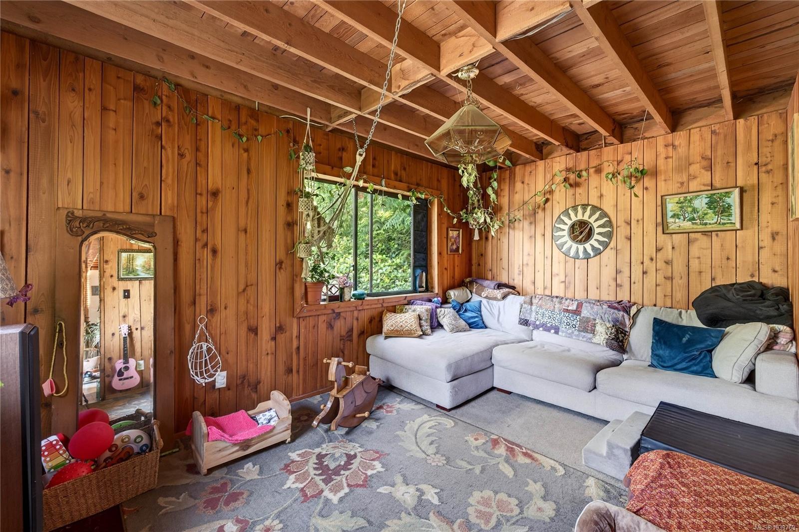 220 Wright Rd