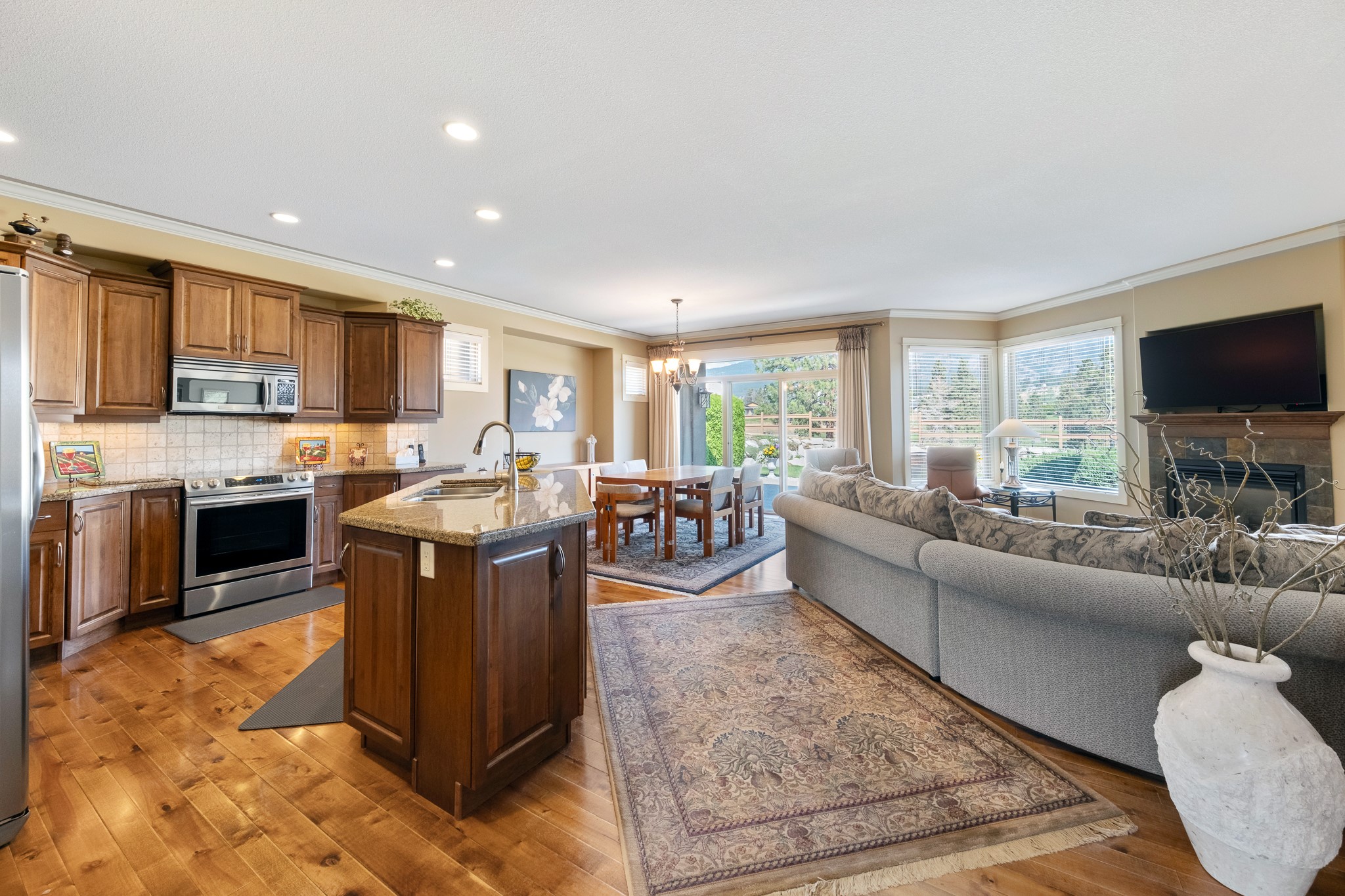 4112 Solana Place