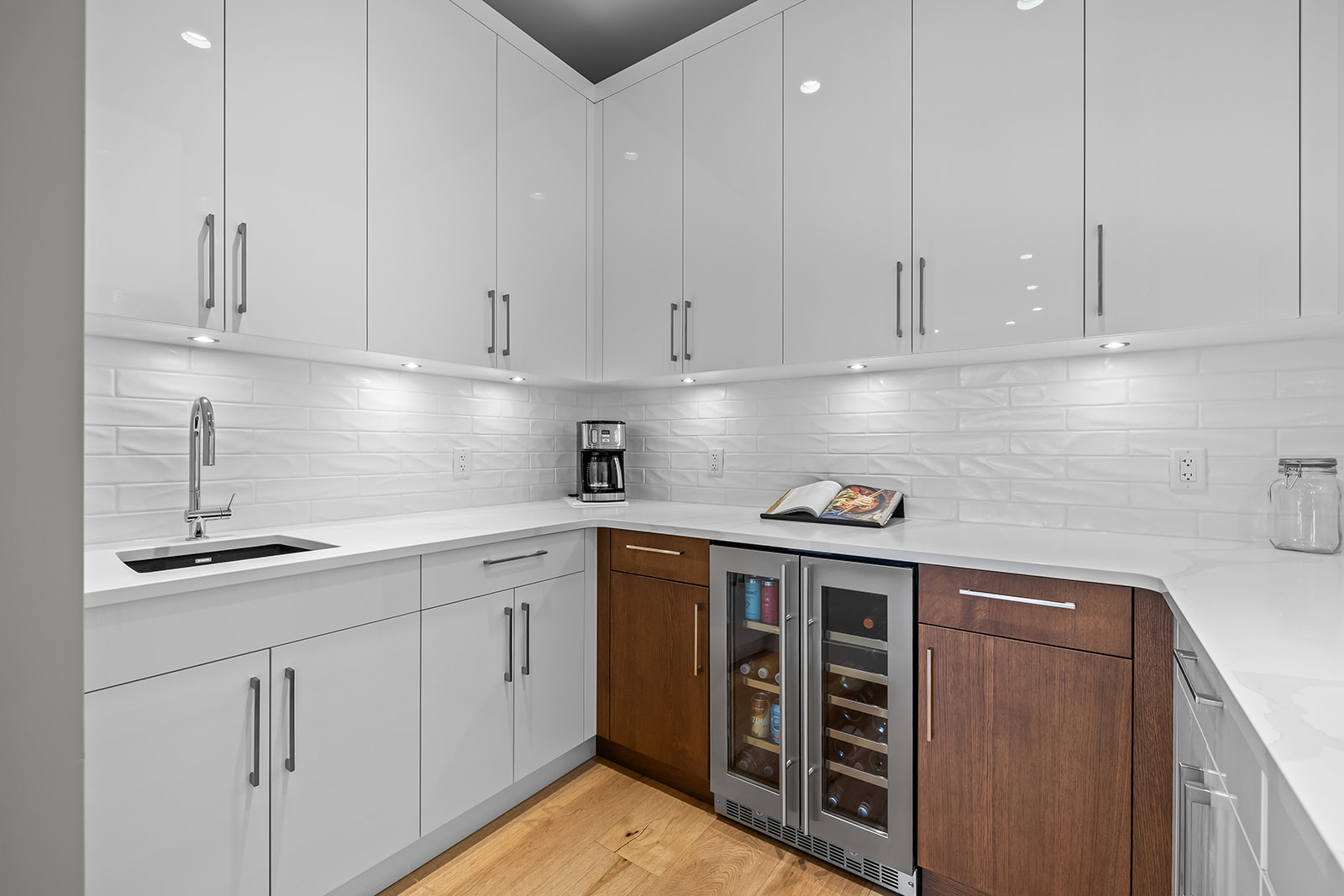 10018 Beacon Hill Drive