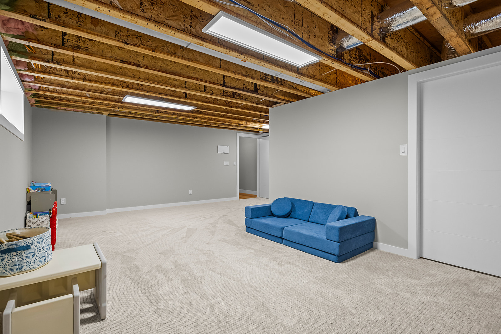10018 Beacon Hill Drive