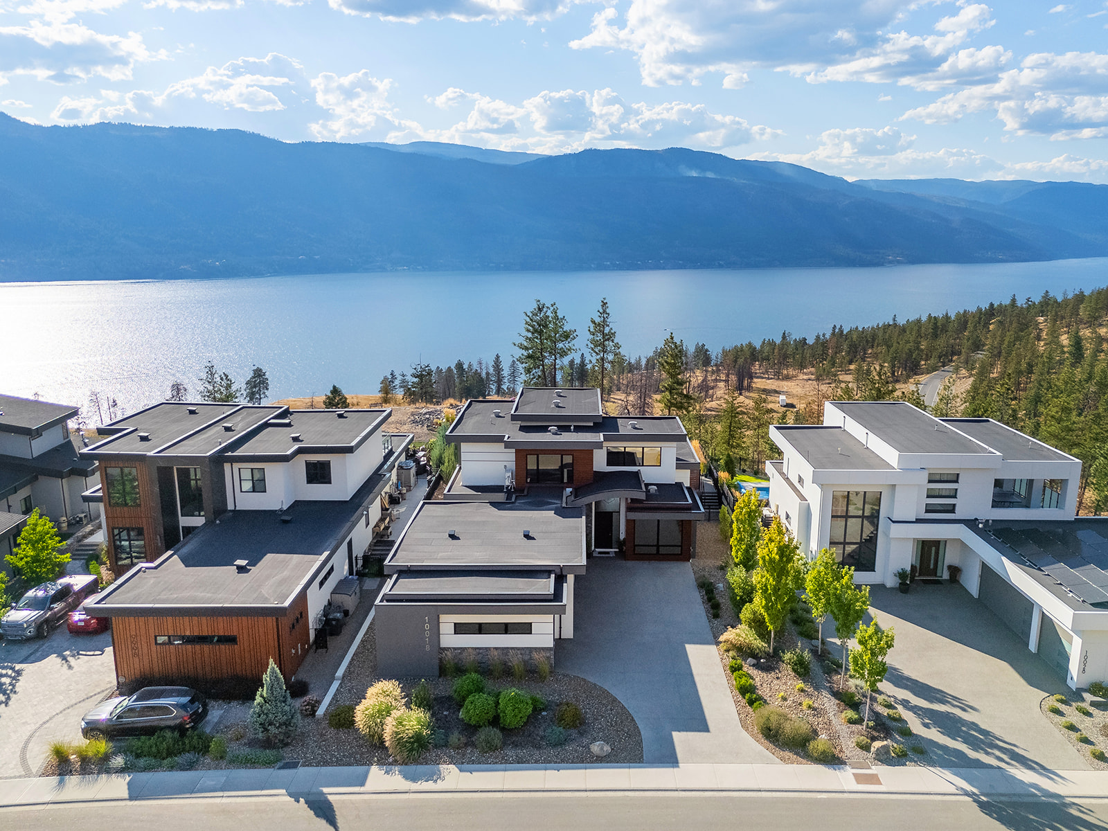 10018 Beacon Hill Drive