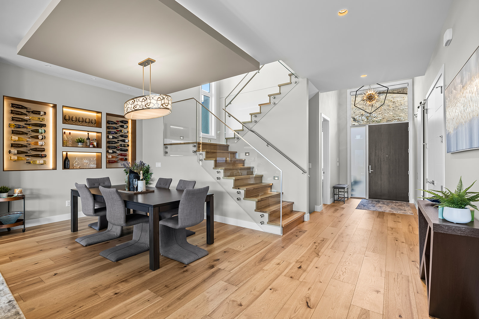 10018 Beacon Hill Drive