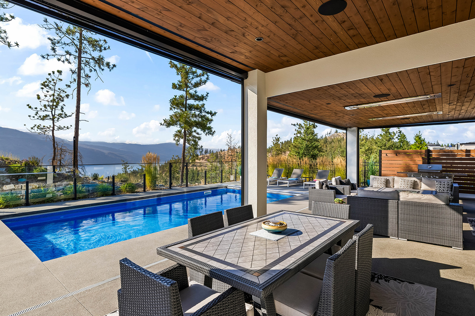 10018 Beacon Hill Drive