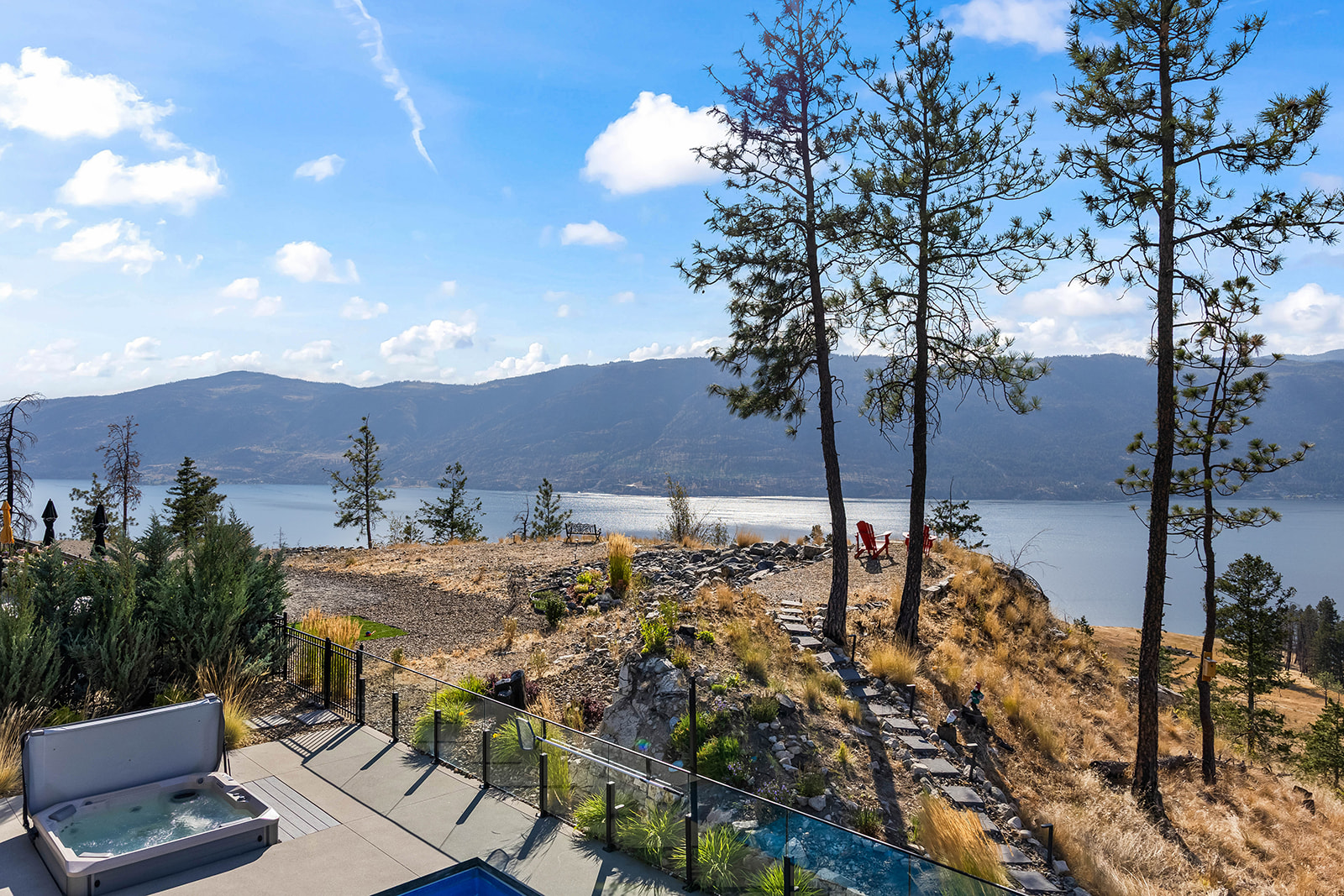 10018 Beacon Hill Drive
