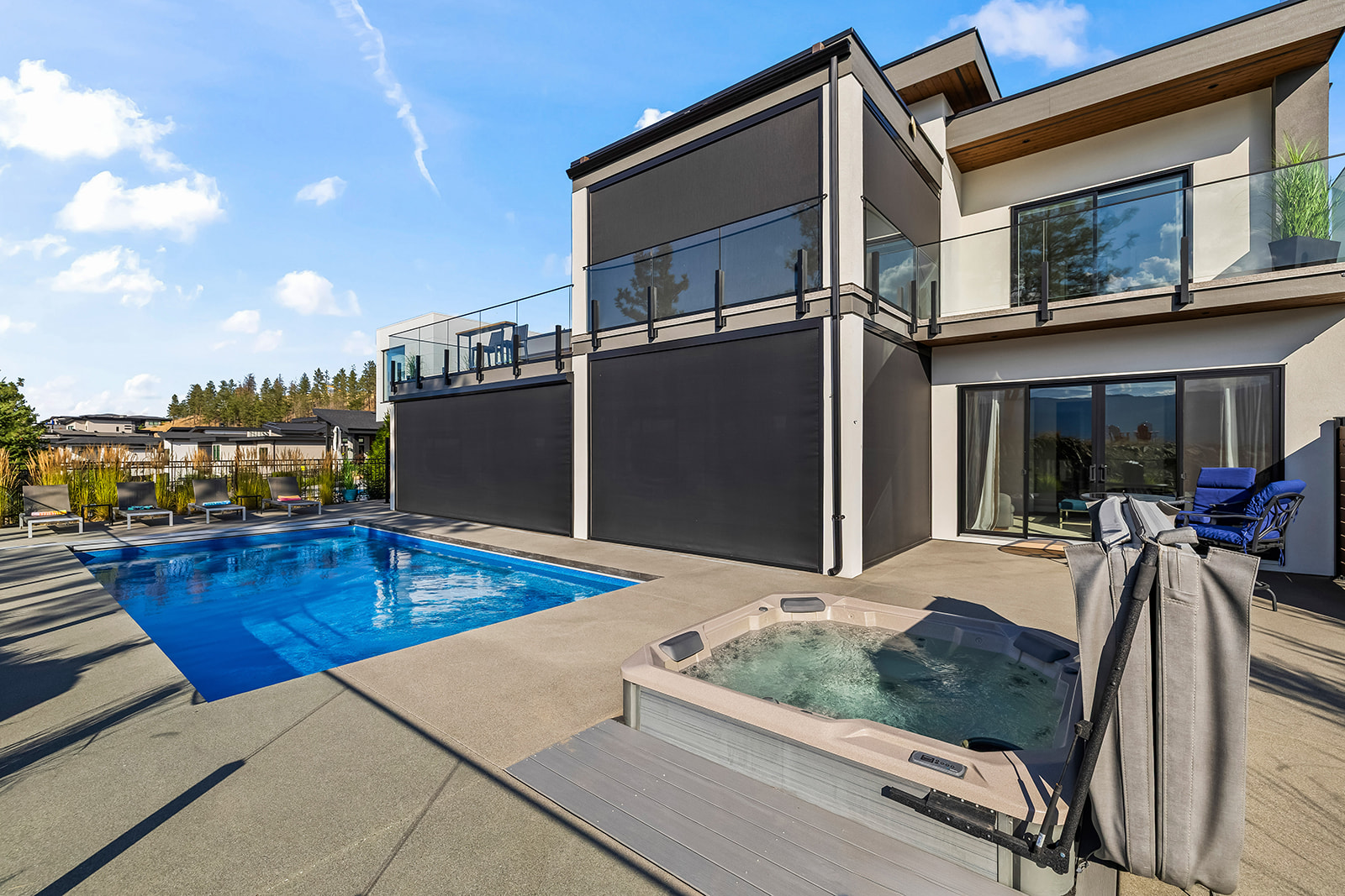 10018 Beacon Hill Drive