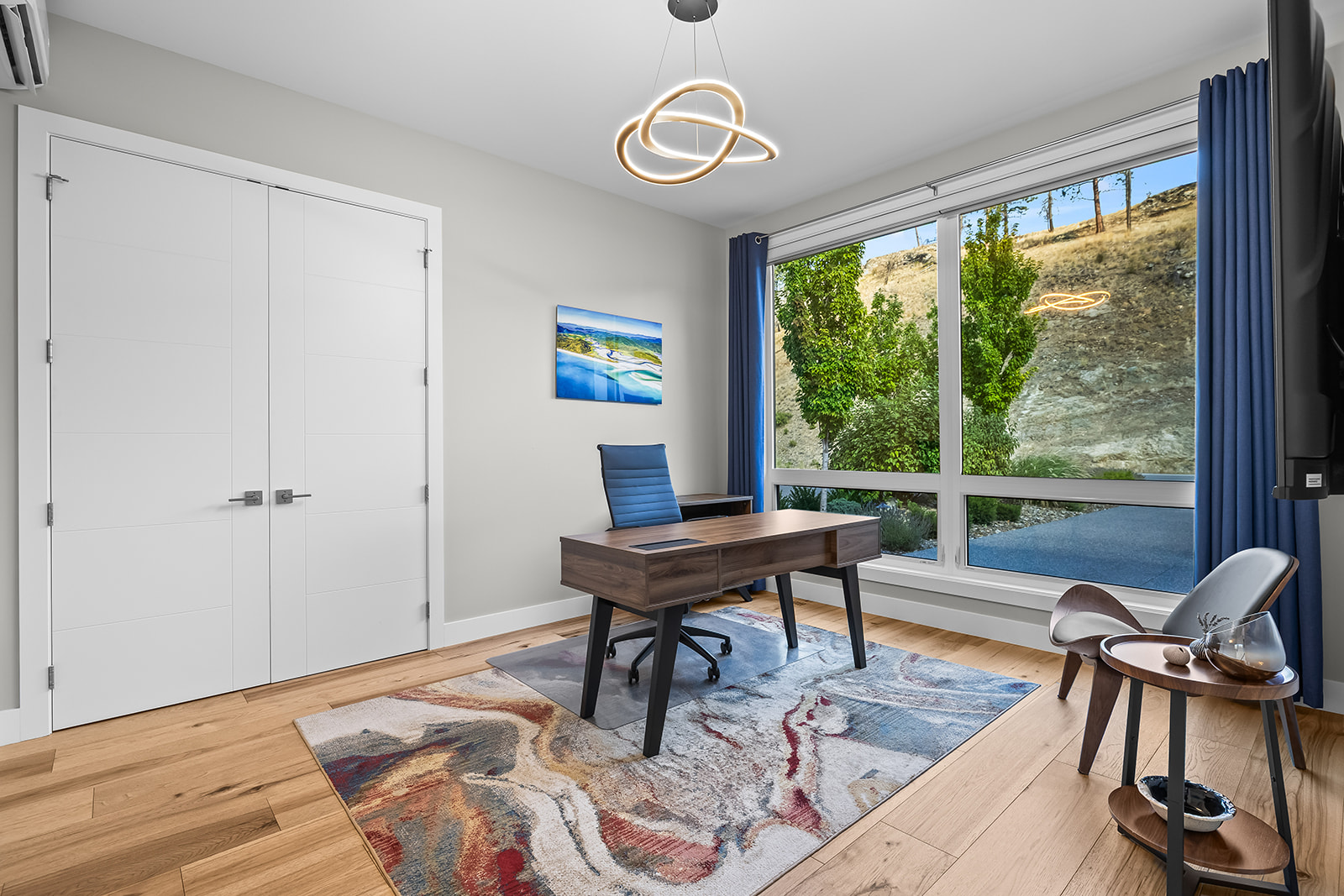 10018 Beacon Hill Drive