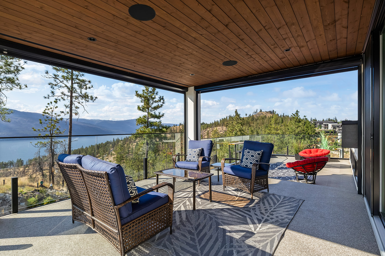 10018 Beacon Hill Drive