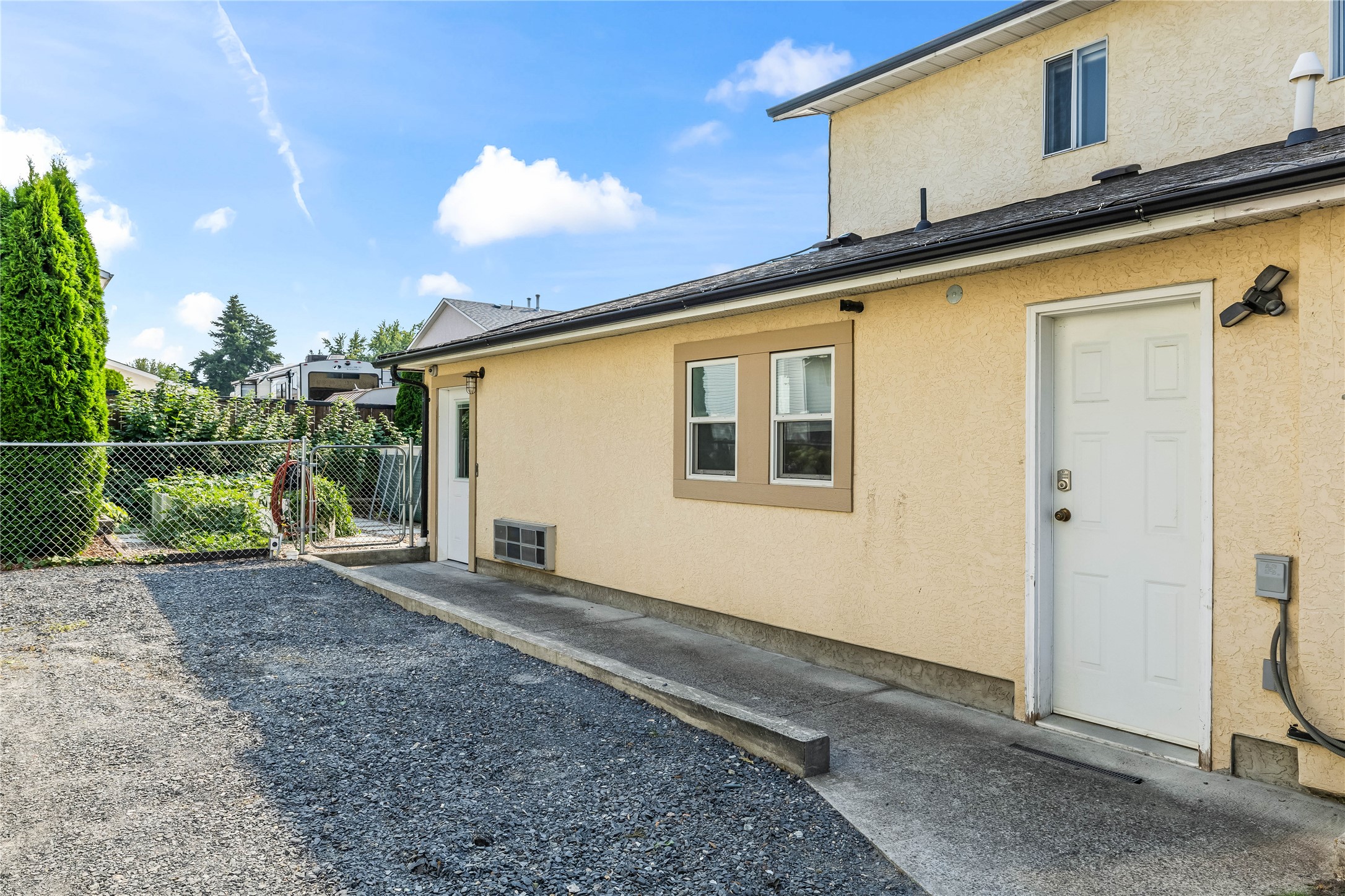 263 Dalgleish Court