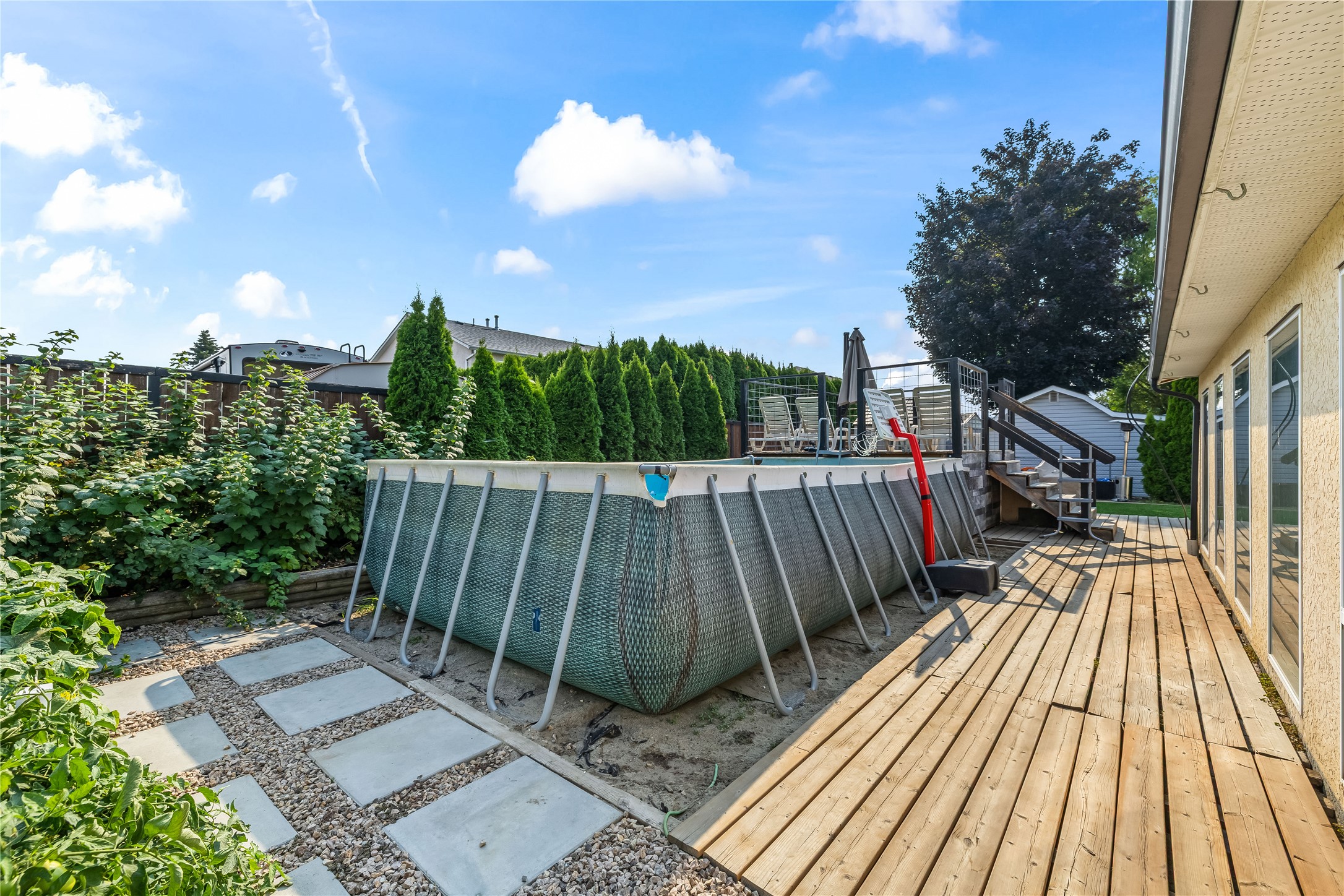 263 Dalgleish Court