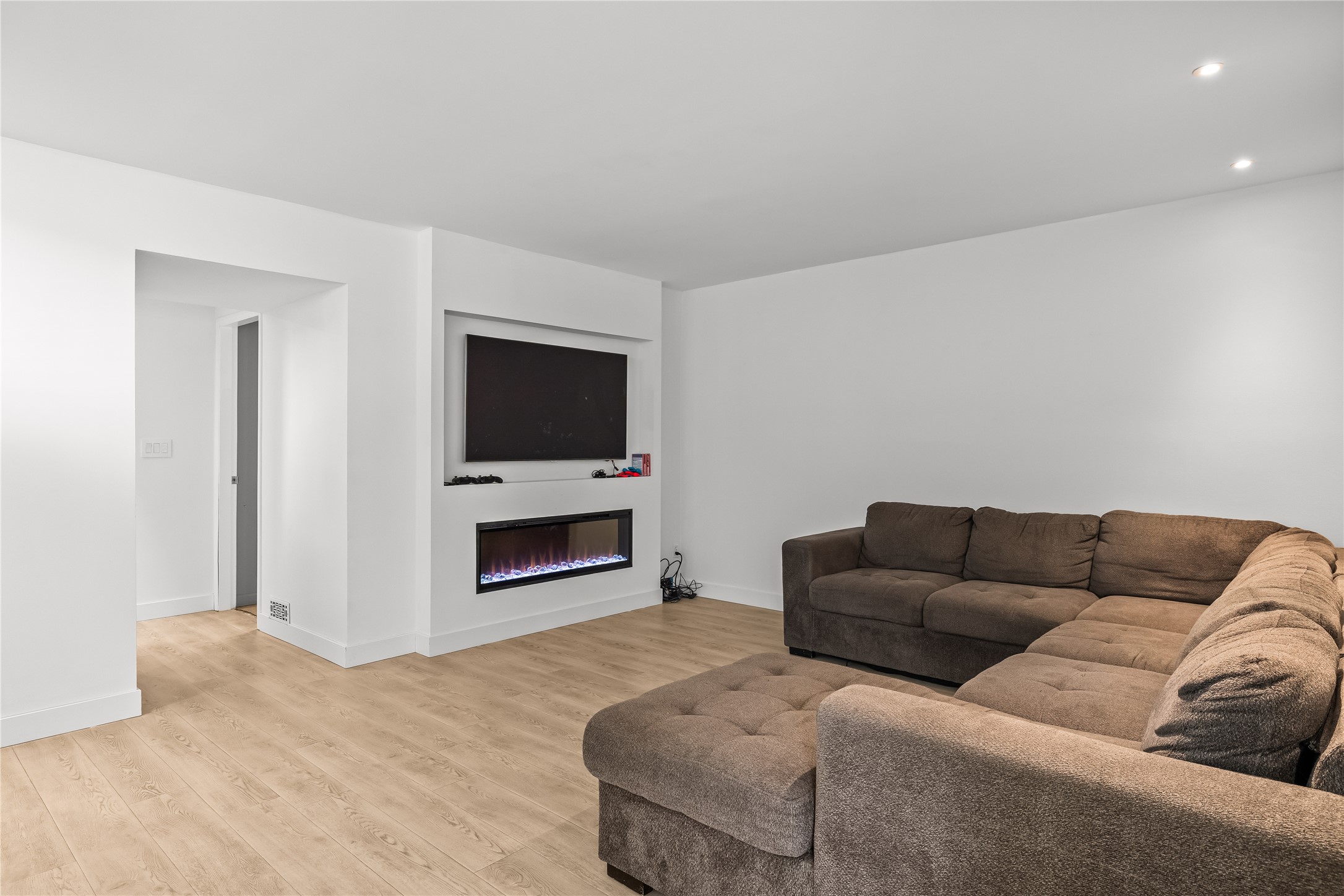 263 Dalgleish Court