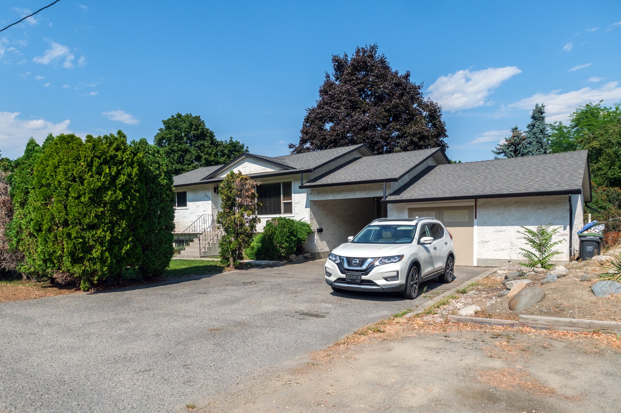 1230 Creekside Road