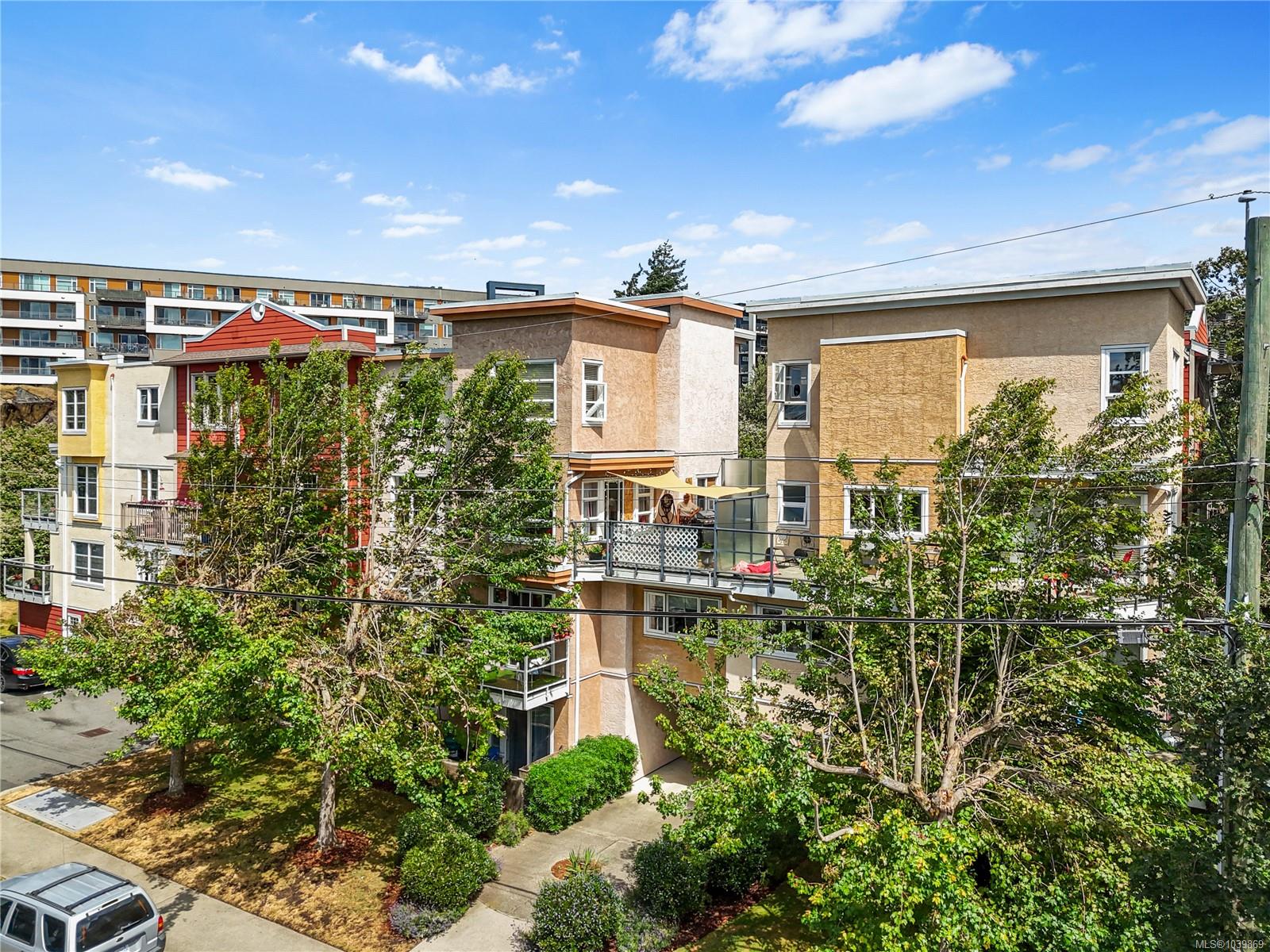 908 Brock Ave #201