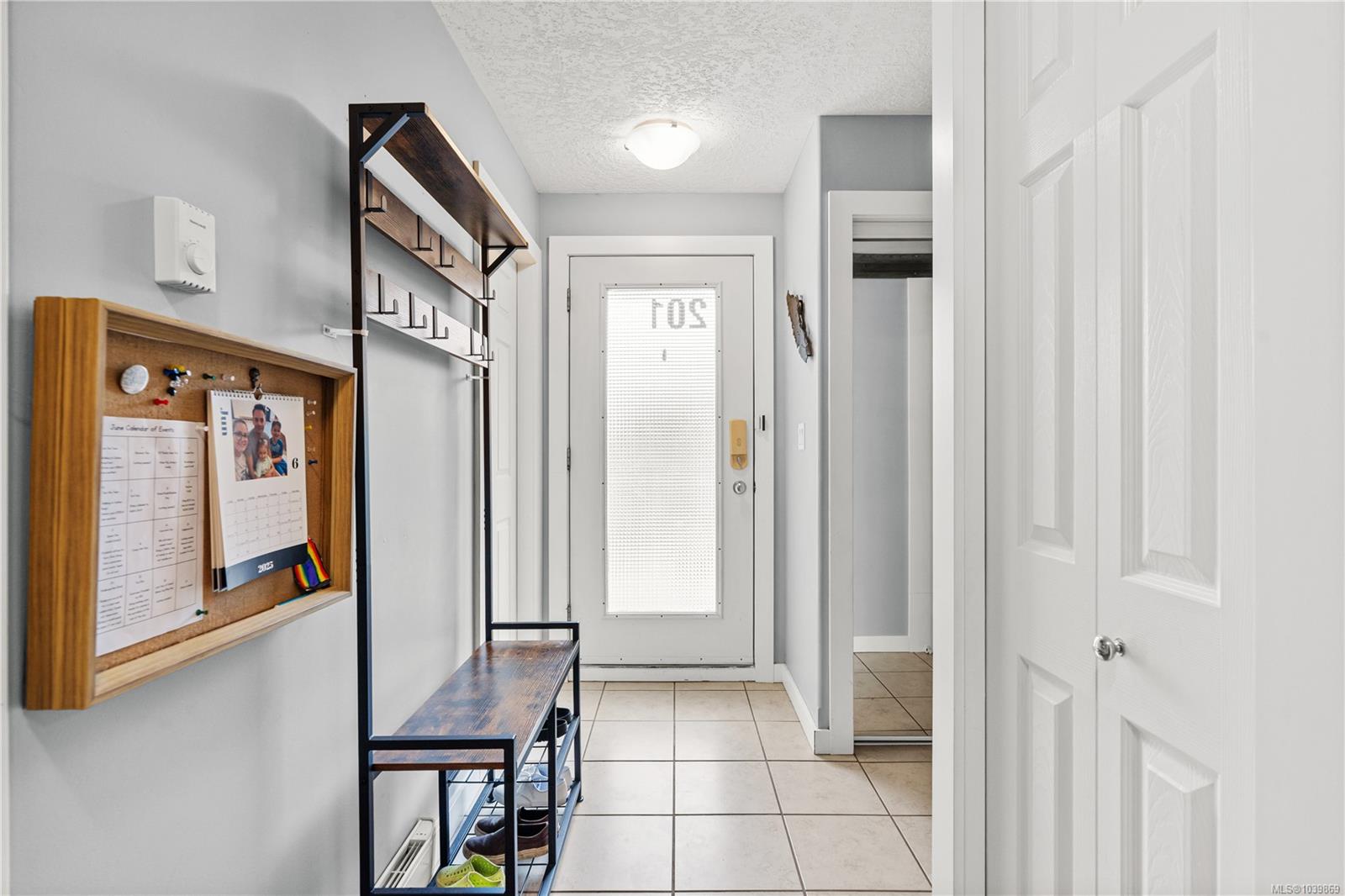908 Brock Ave #201