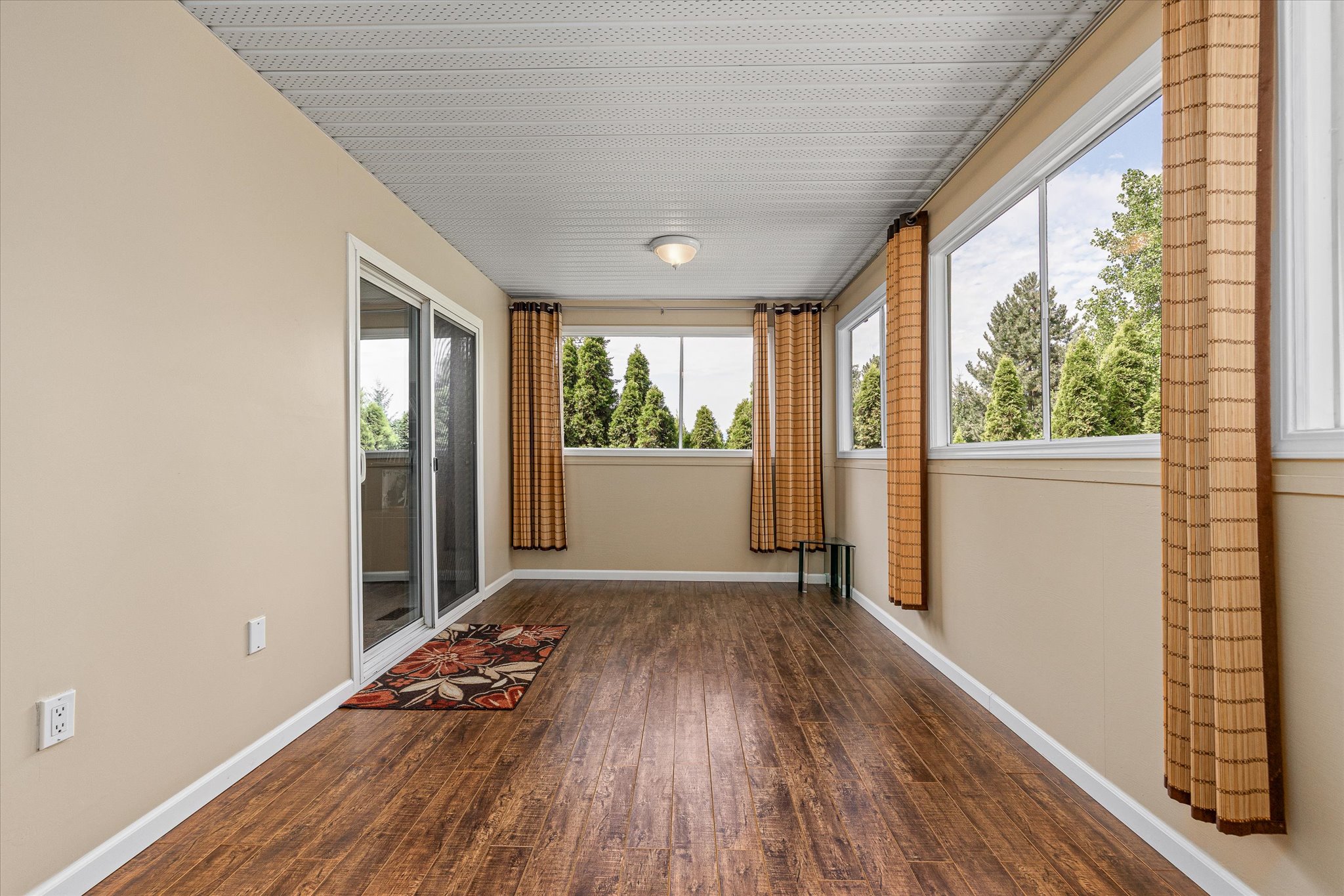 842 Raymer Road