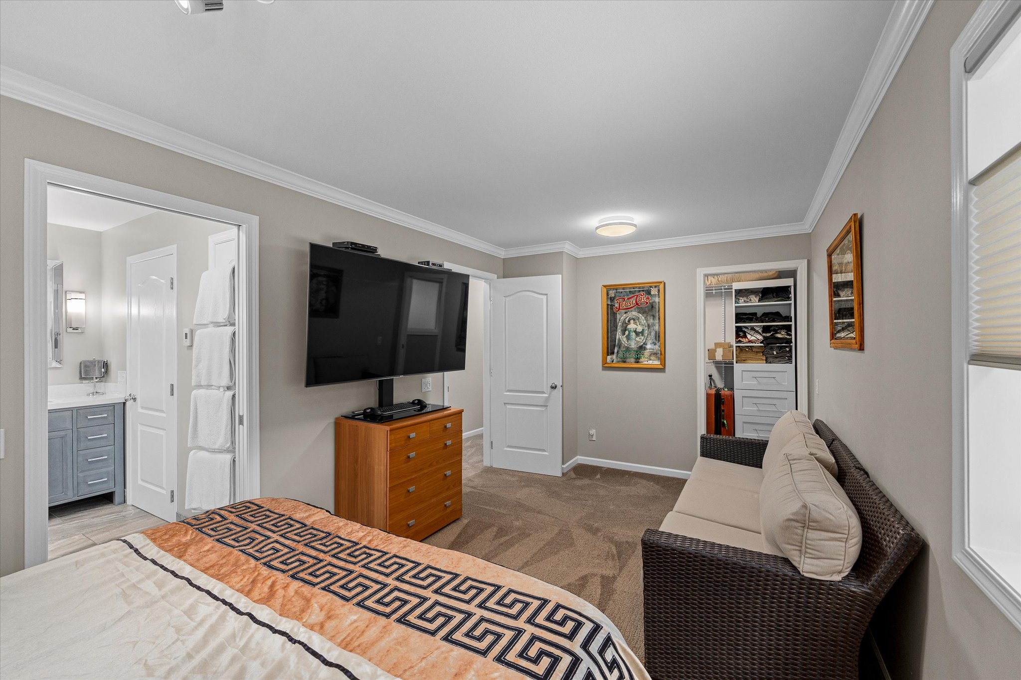 842 Raymer Road