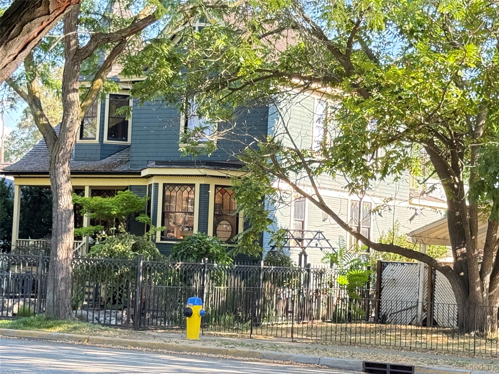 748 Bernard Avenue