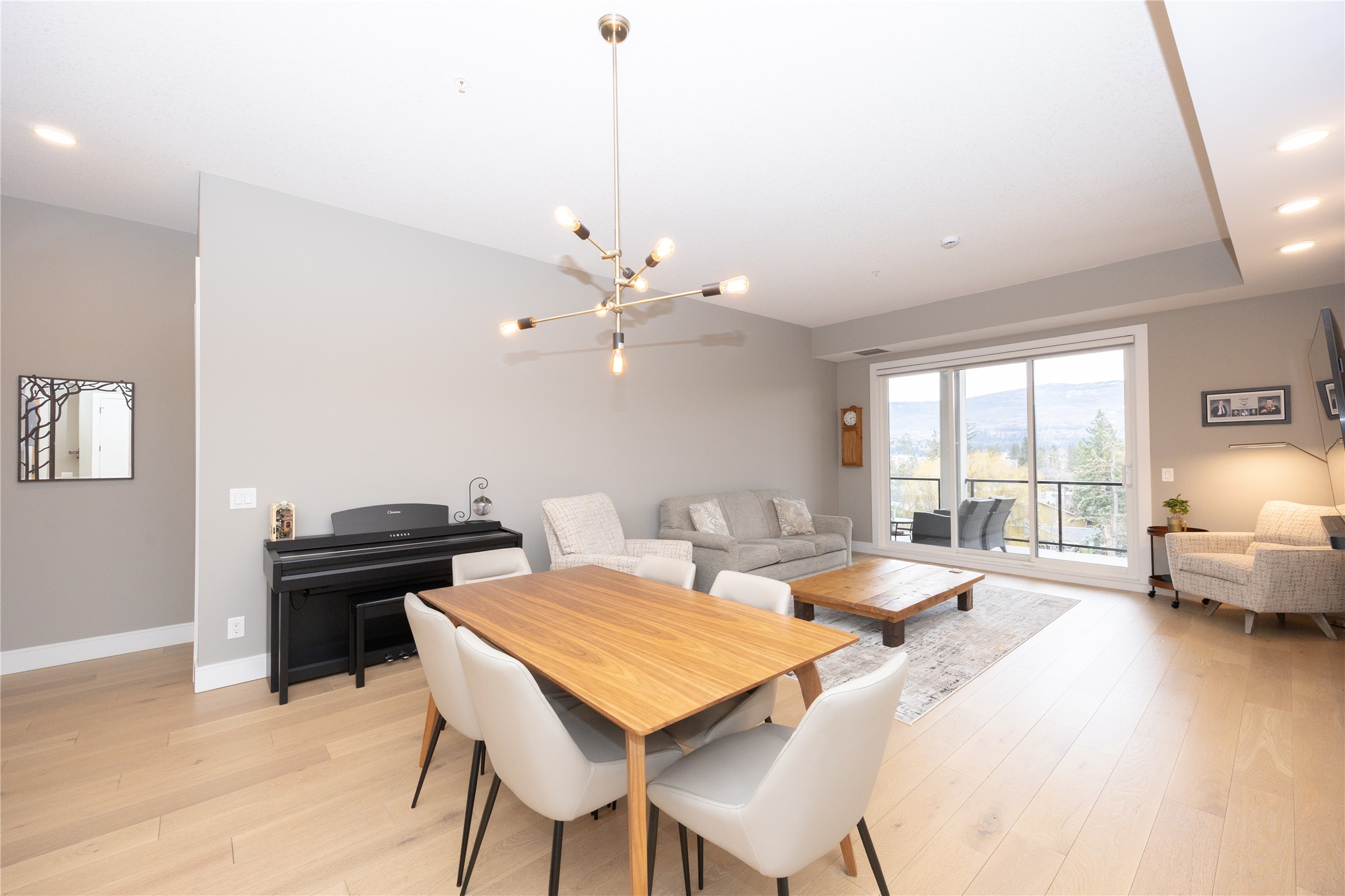529 Truswell Road 604