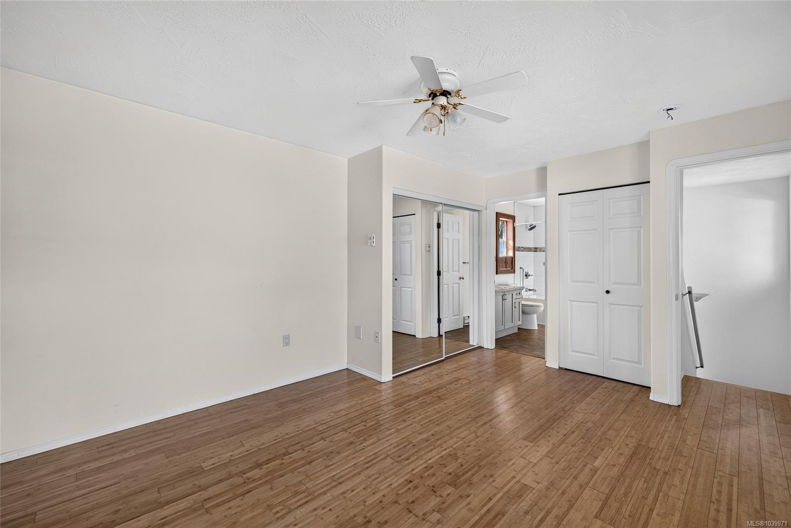 124 Valhalla Rd #4