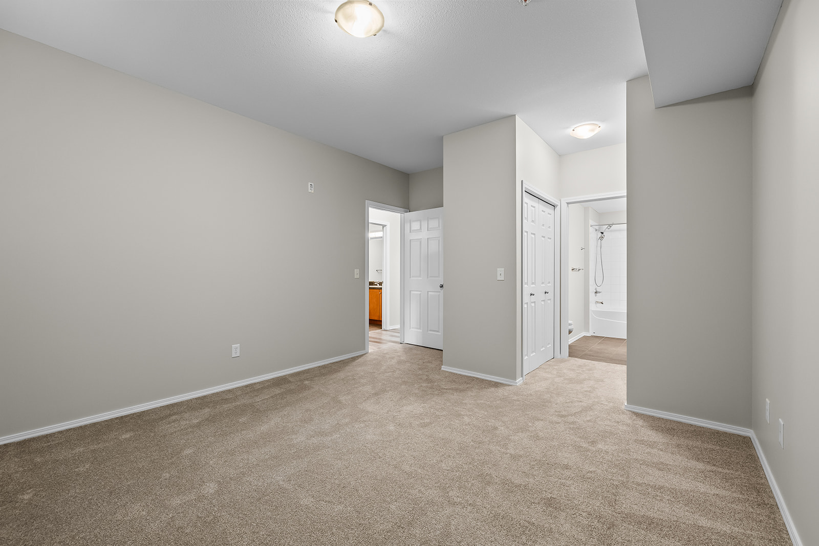 1873 Country Club Drive 2221