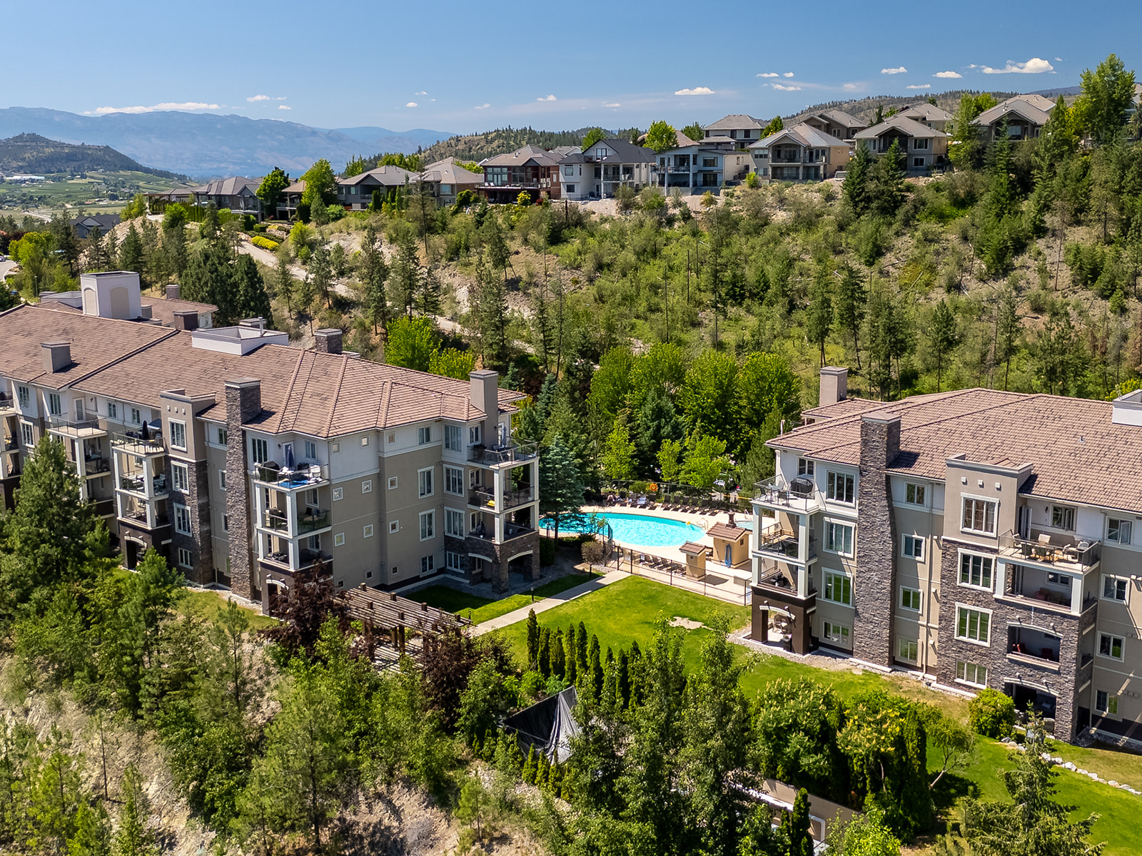 1873 Country Club Drive 2221