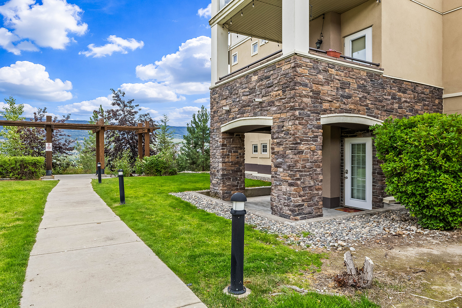 1873 Country Club Drive 2221