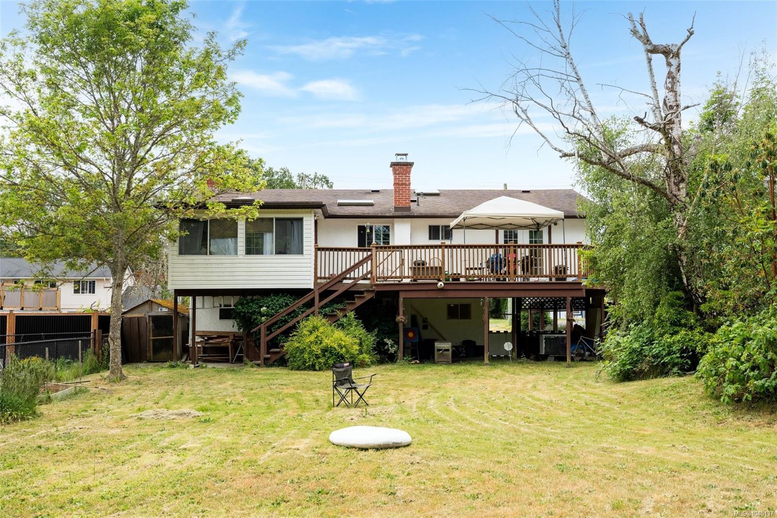 944 McBriar Ave