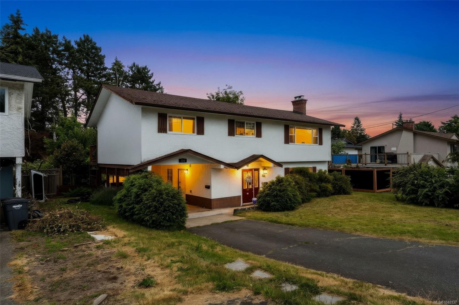 944 McBriar Ave