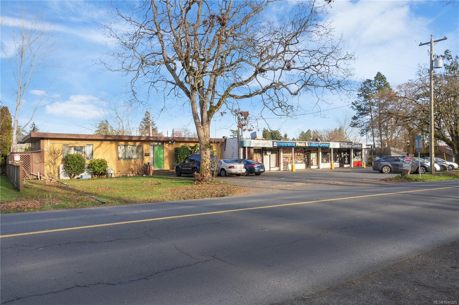 660 Burnside Rd W