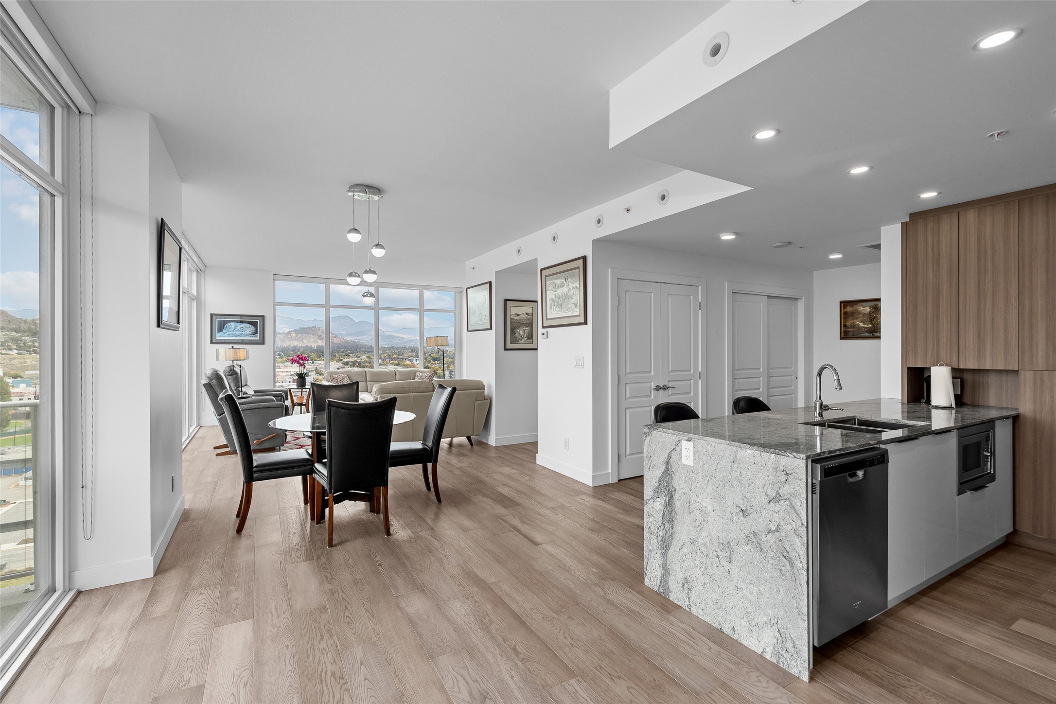1151 Sunset Drive 1504