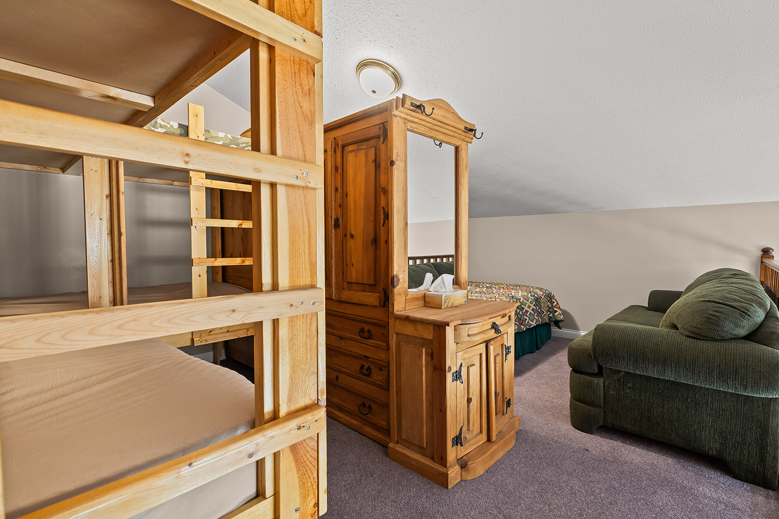 5275 Big White Road 303